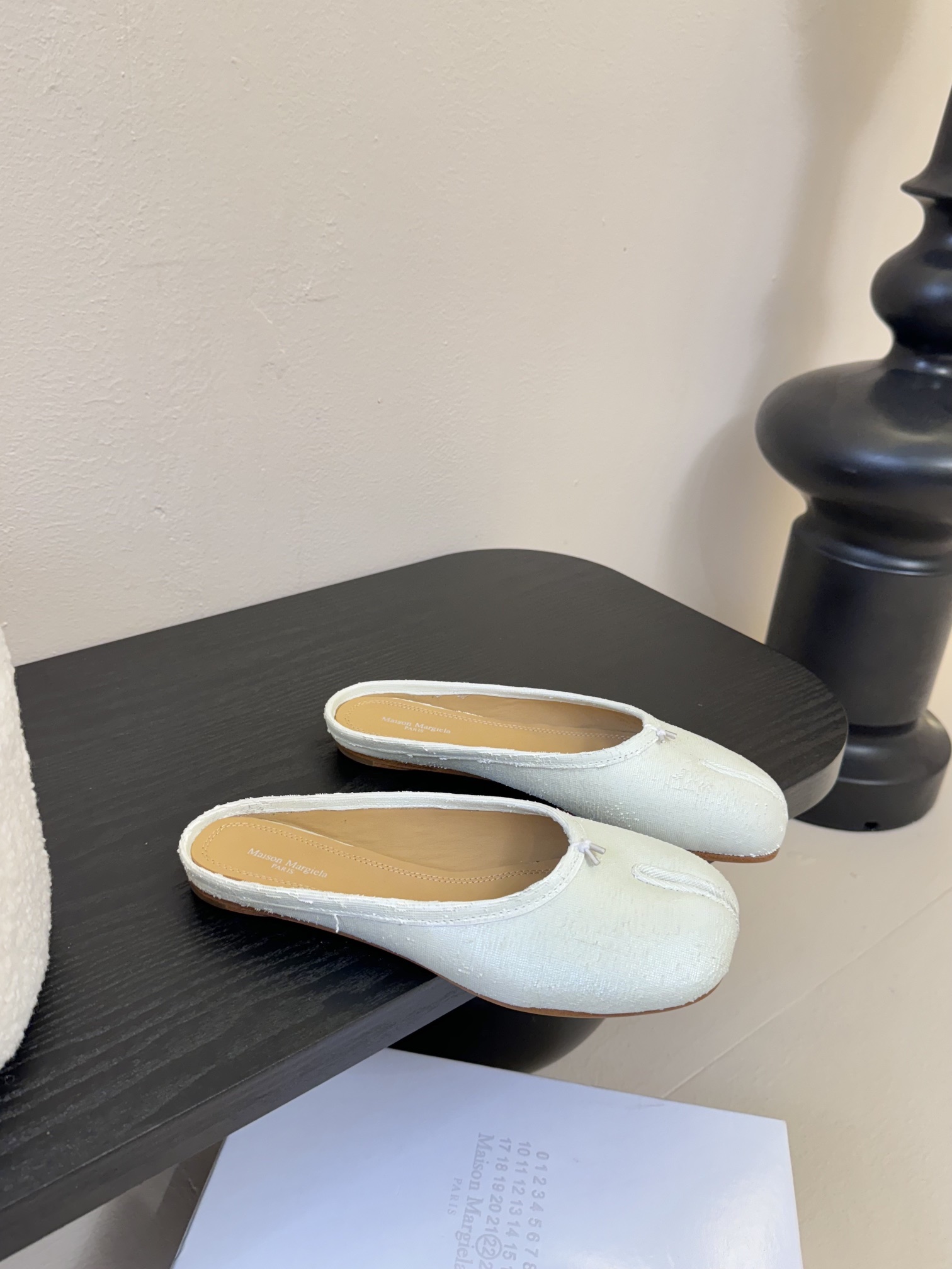 
代购级版 Maison Margiela·马吉拉 tabi褶皱芭蕾舞鞋

太火了！依旧保持的高水准出货