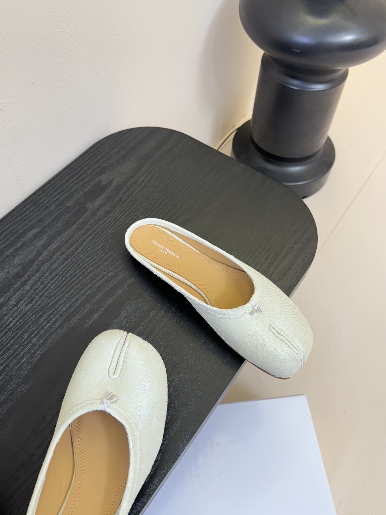 
代购级版 Maison Margiela·马吉拉 tabi褶皱芭蕾舞鞋

太火了！依旧保持的高水准出货