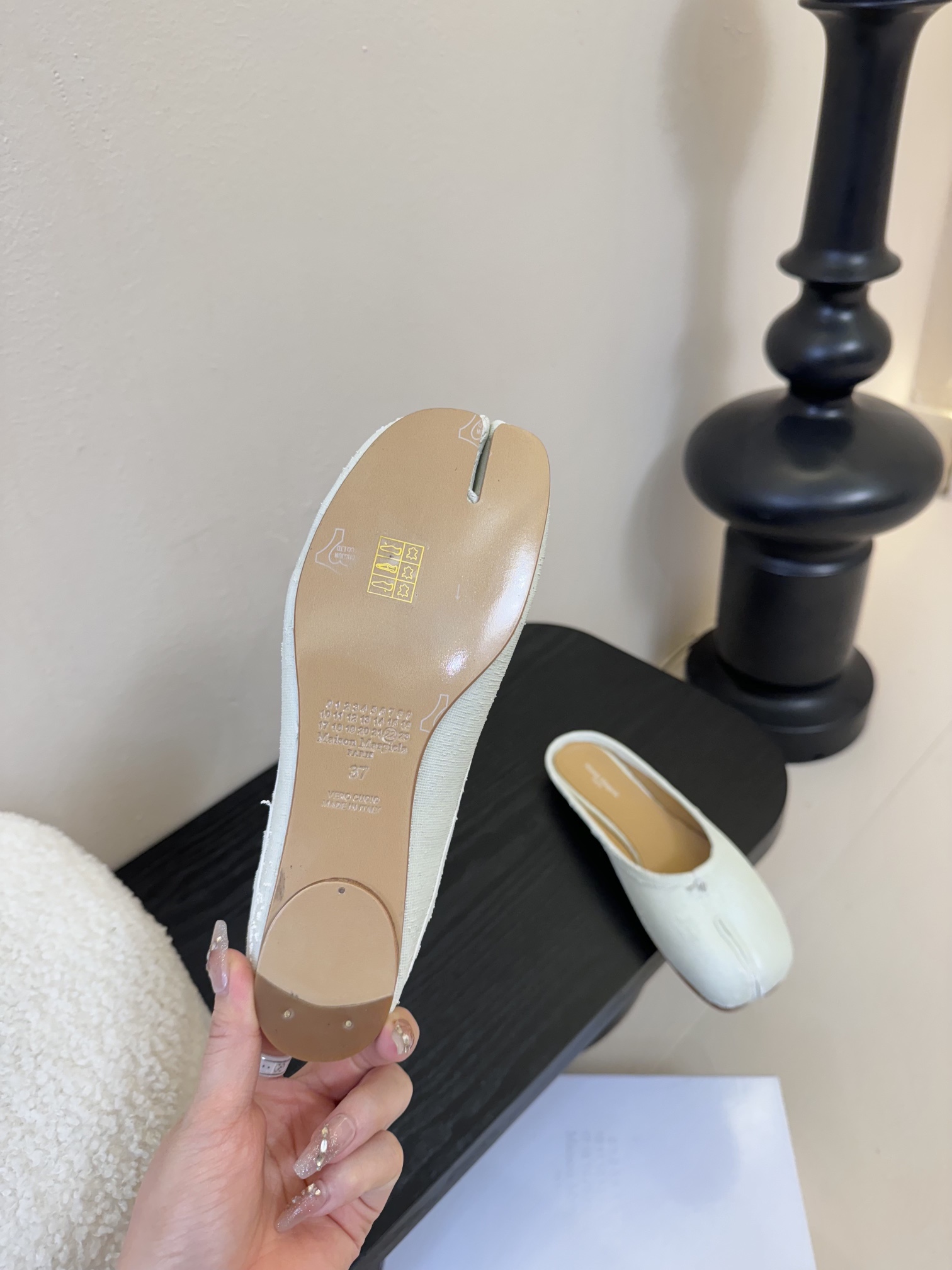 
代购级版 Maison Margiela·马吉拉 tabi褶皱芭蕾舞鞋

太火了！依旧保持的高水准出货