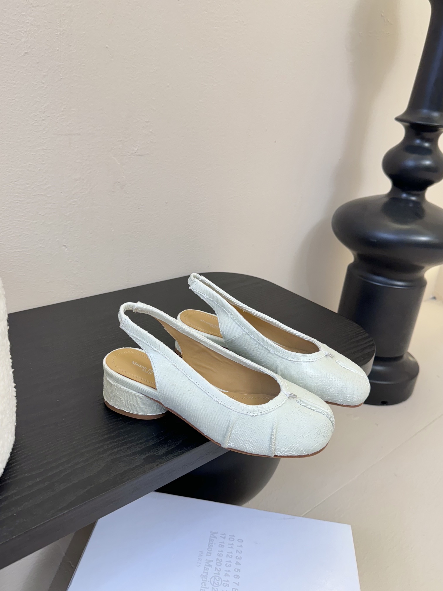 
代购级版 Maison Margiela·马吉拉 tabi褶皱芭蕾舞鞋

太火了！依旧保持的高水准出货