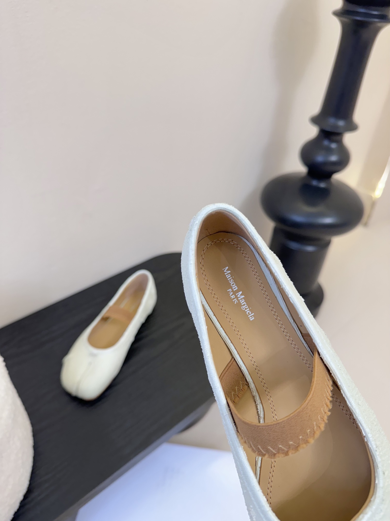 
代购级版 Maison Margiela·马吉拉 tabi褶皱芭蕾舞鞋

太火了！依旧保持的高水准出货
