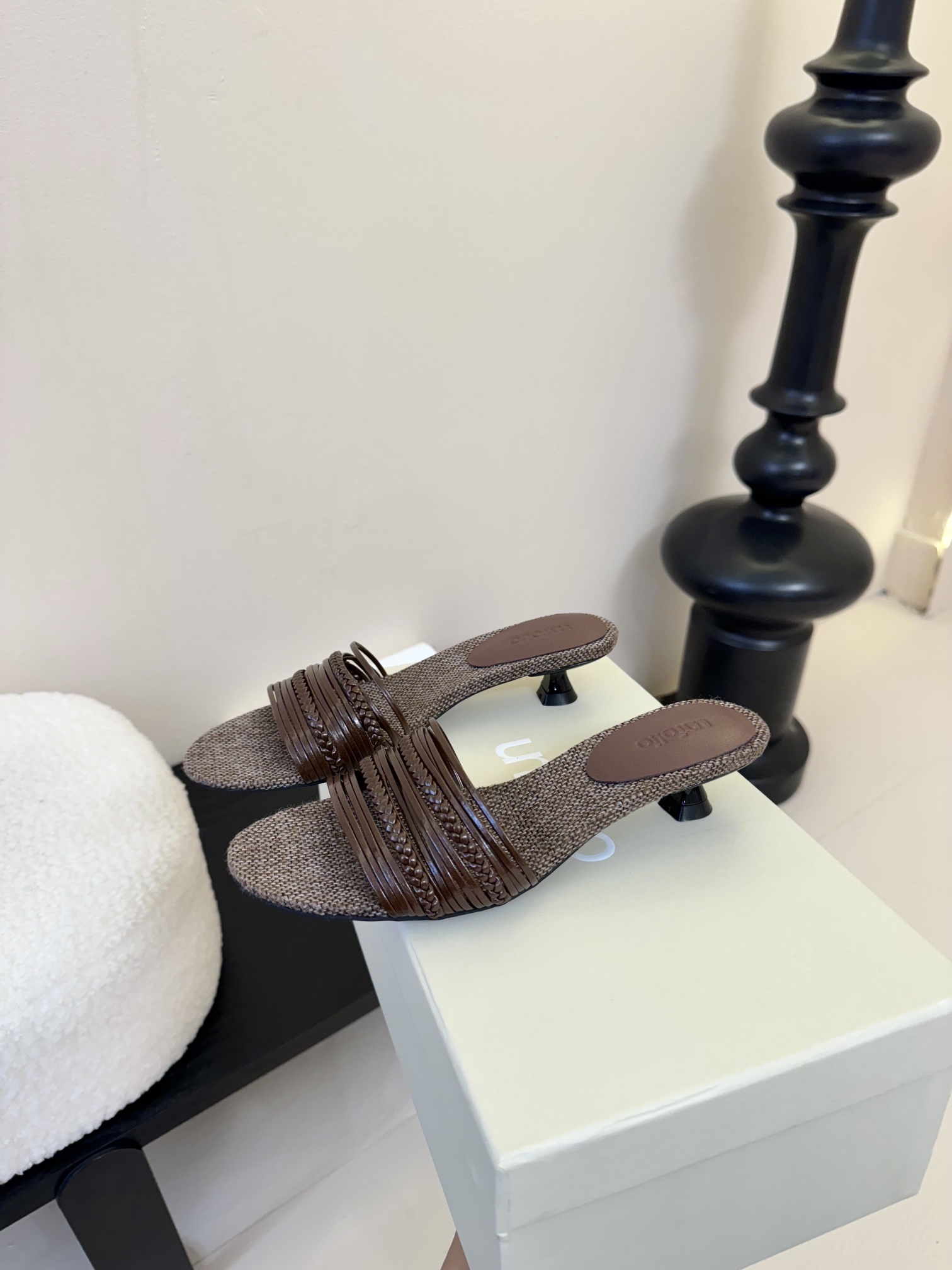Unfolio Women's Brown Woven Strap Slide Sandals - Summer Casual Comfort 5 i1746965526 1500 8