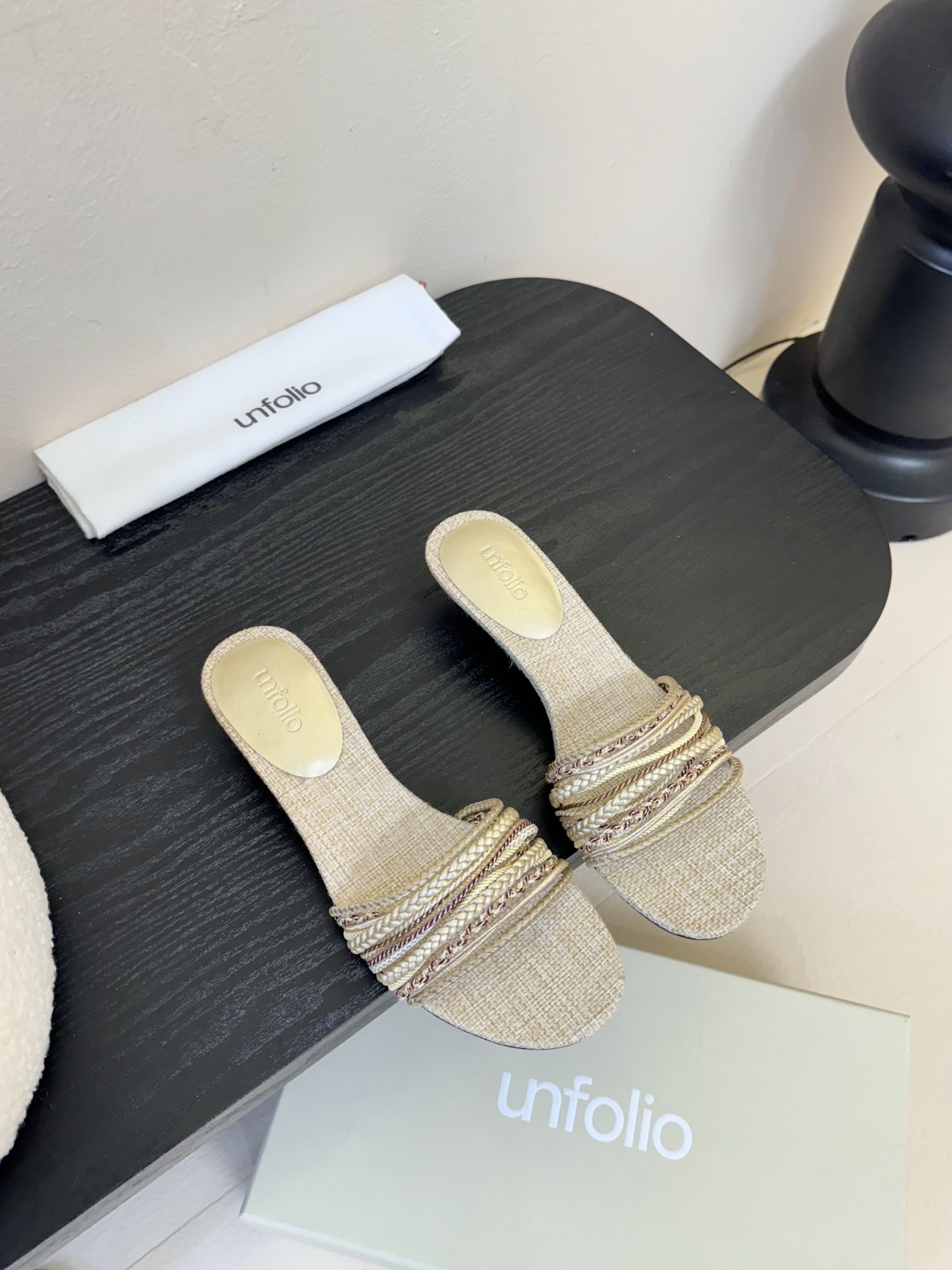 Unfolio Summer Slides with Braided Straps - Effortless Style and Comfort 1 i1746965579 1097 7