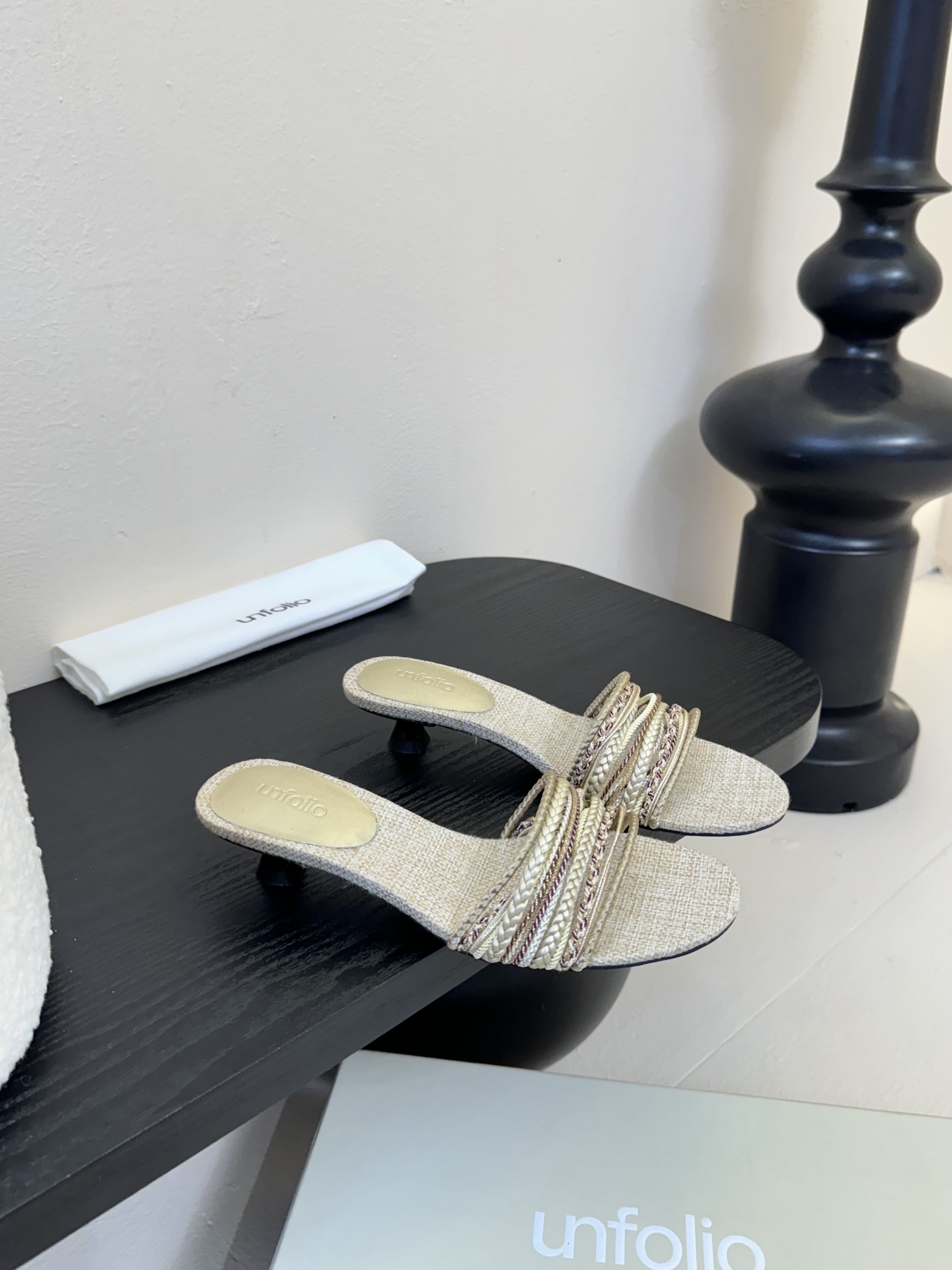 Unfolio Summer Slides with Braided Straps - Effortless Style and Comfort 2 i1746965579 6156 4