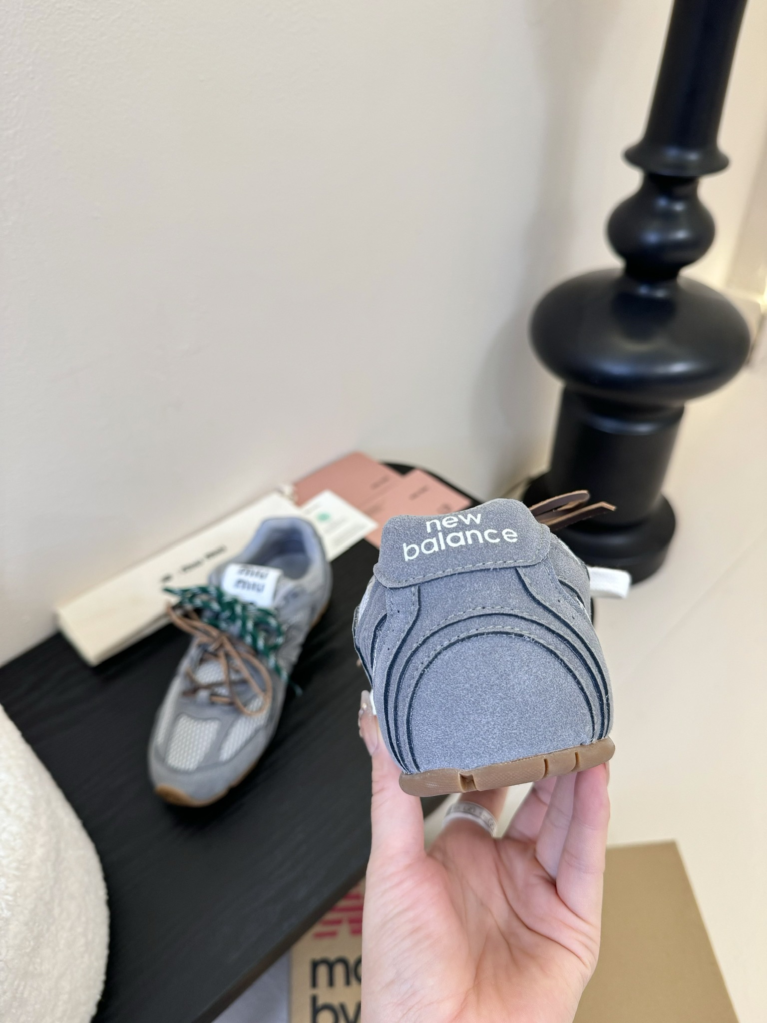 530-Series Sneakers: Hot Design with Imported Materials and Original TPU Bottom - 图片 7