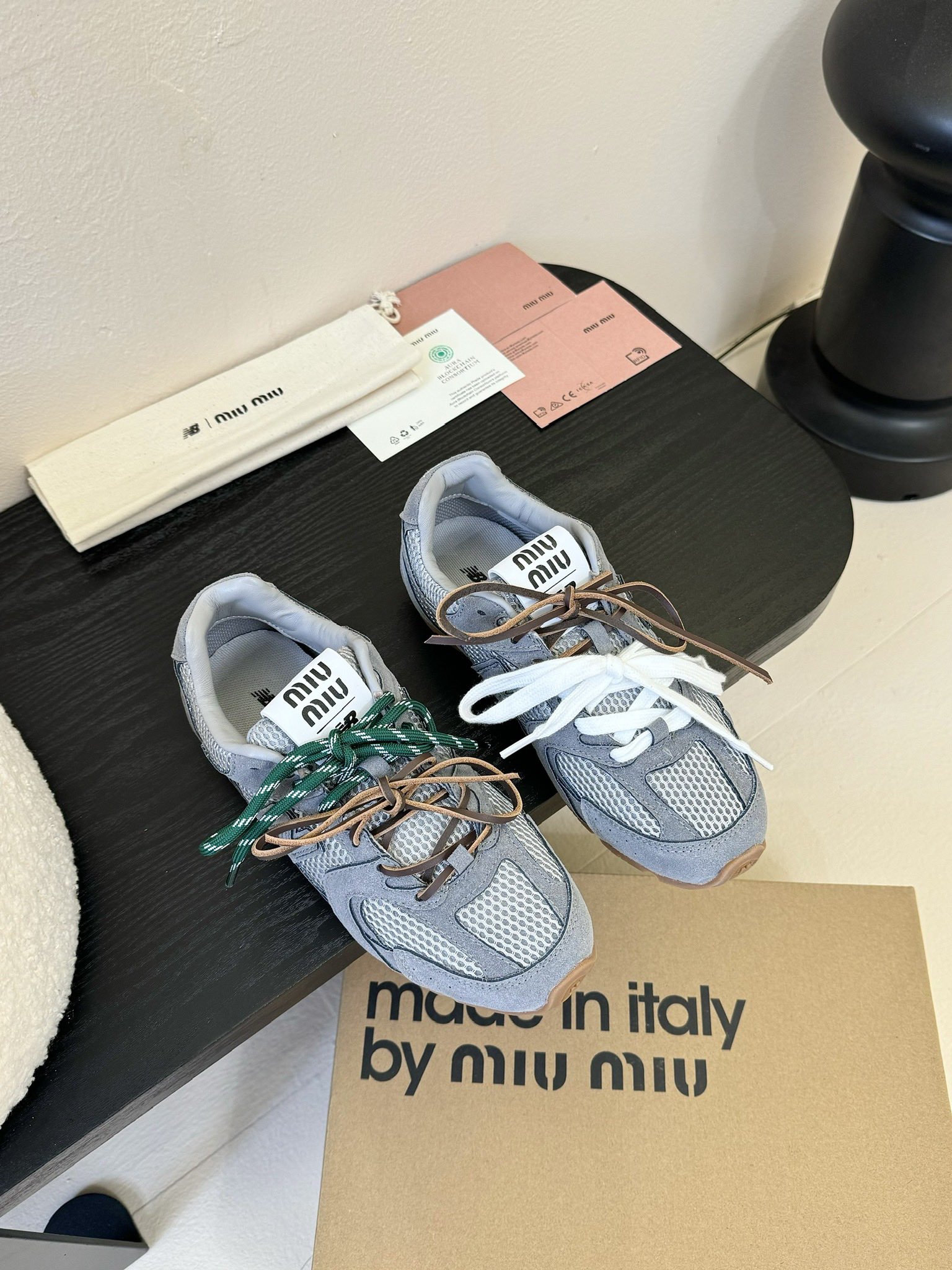 530-Series Sneakers: Hot Design with Imported Materials and Original TPU Bottom