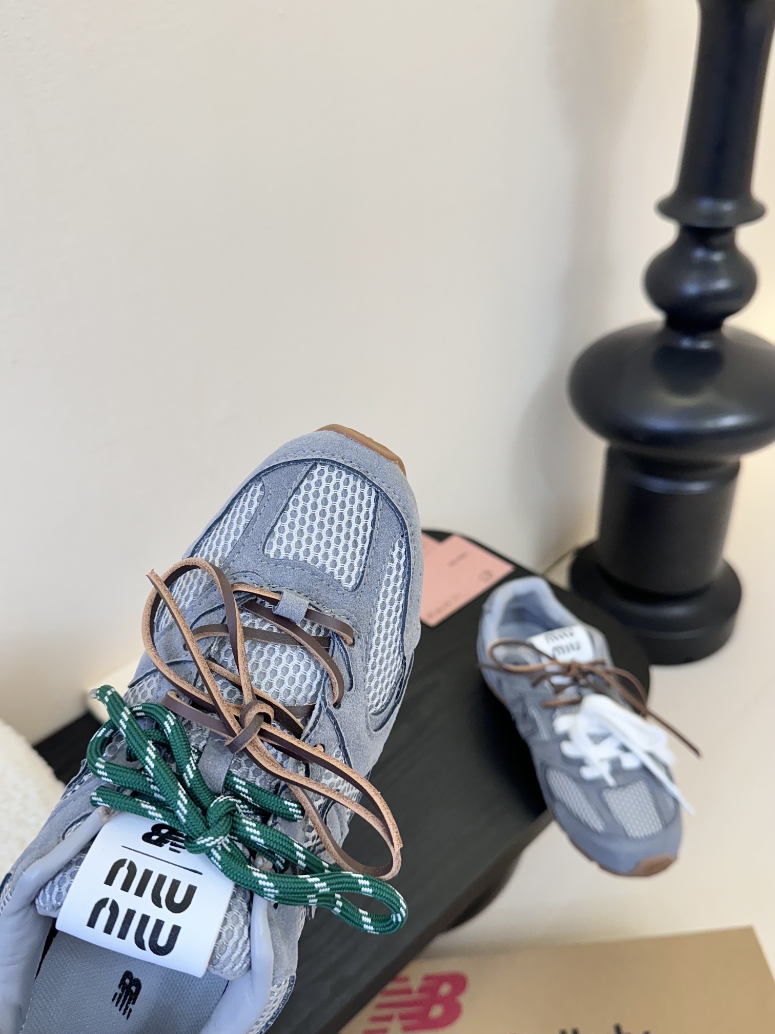 530-Series Sneakers: Hot Design with Imported Materials and Original TPU Bottom - 图片 6