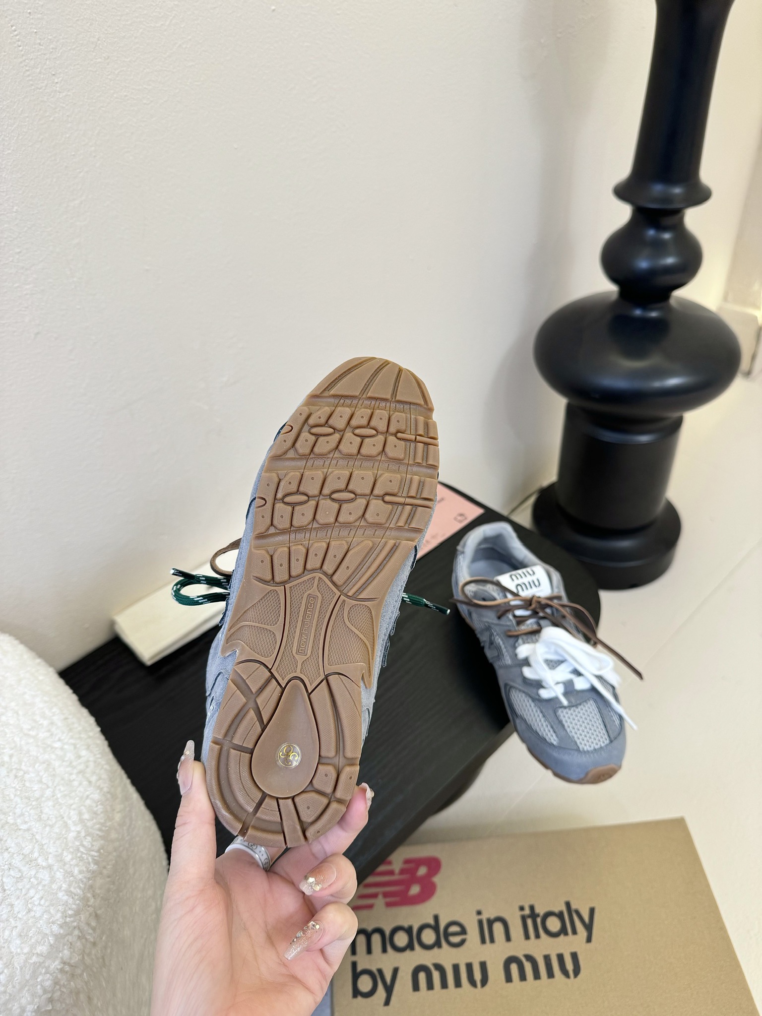 530-Series Sneakers: Hot Design with Imported Materials and Original TPU Bottom - 图片 9