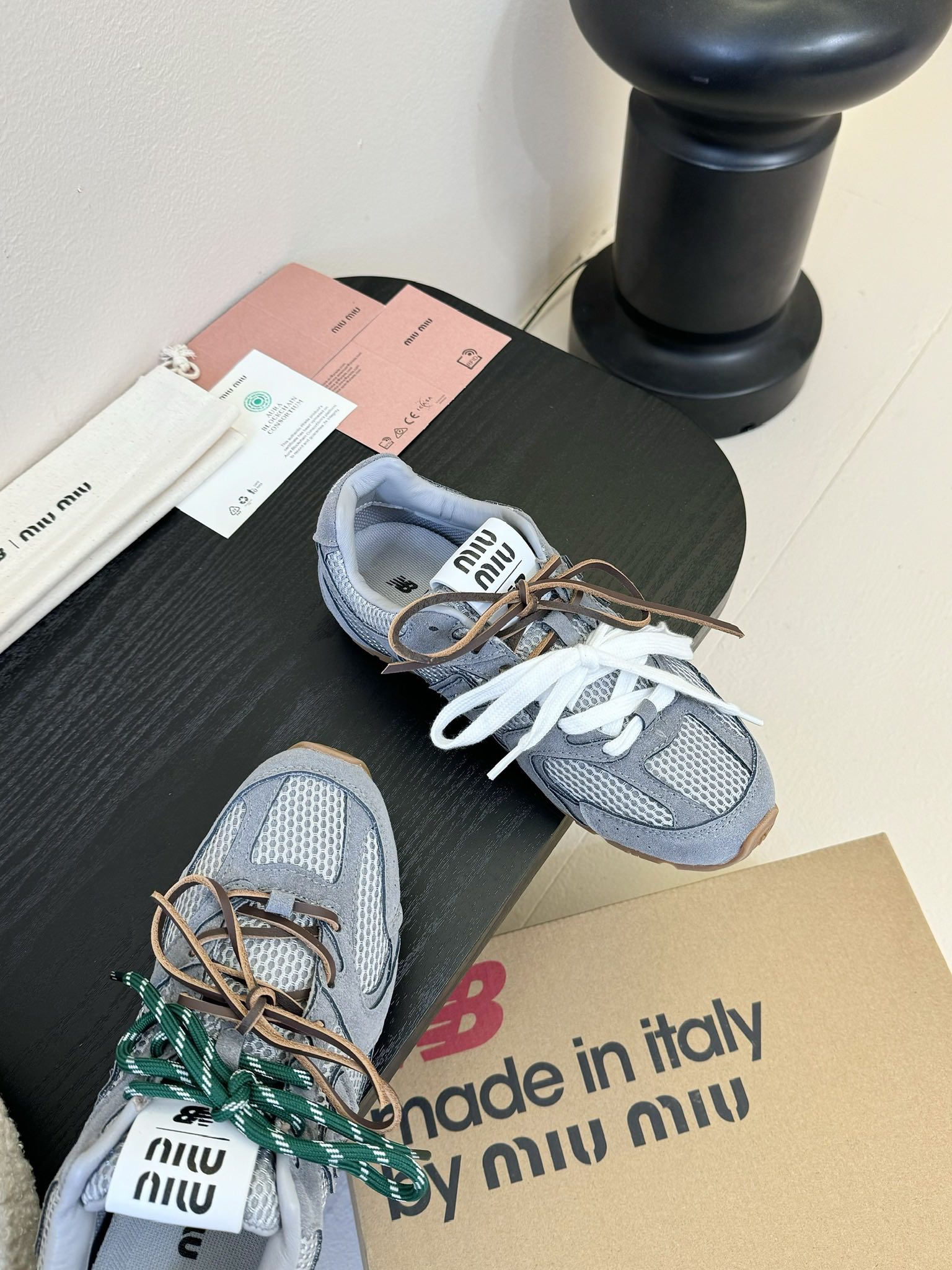 530-Series Sneakers: Hot Design with Imported Materials and Original TPU Bottom - 图片 4
