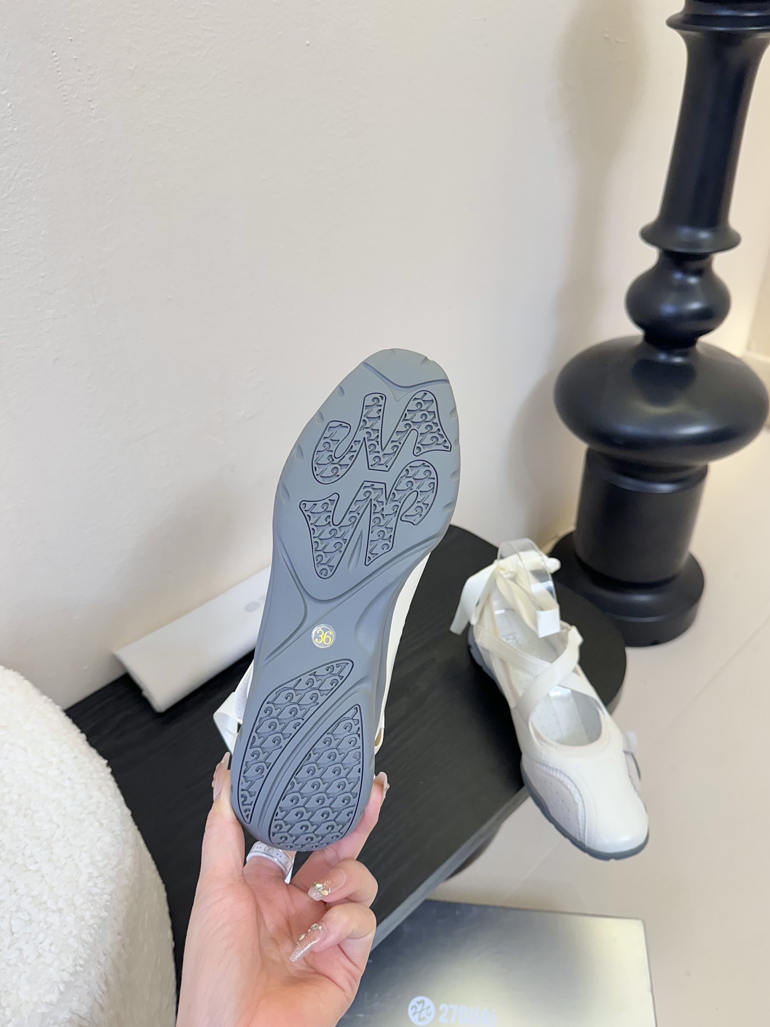 “69627QUAI Spring and Summer Shoes: Boxing Boots and Ballet Inspiration, Retro ’80s Style for Fashionable Girls” - 图片 6