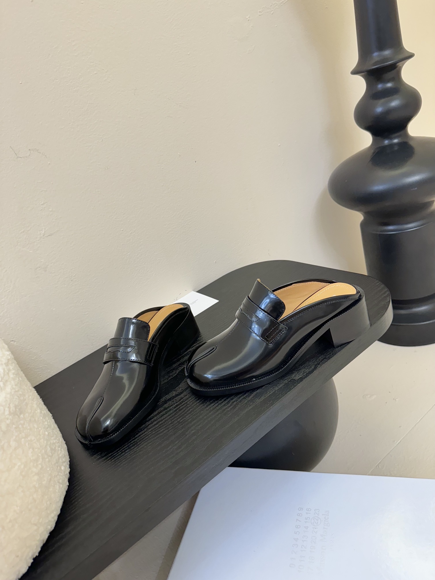   
Maison Margiela 玛吉拉MM6家tabi分趾鞋2025独家新品最高版本买手代购11完