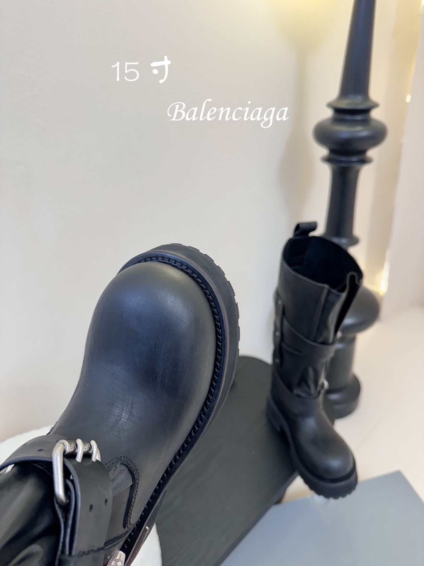(15寸)
巴黎世家25Fall pre-order New Balenciaga FW25 Veno