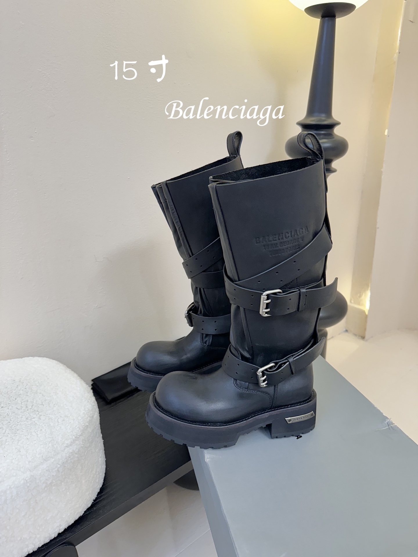 (15寸)
巴黎世家25Fall pre-order New Balenciaga FW25 Veno