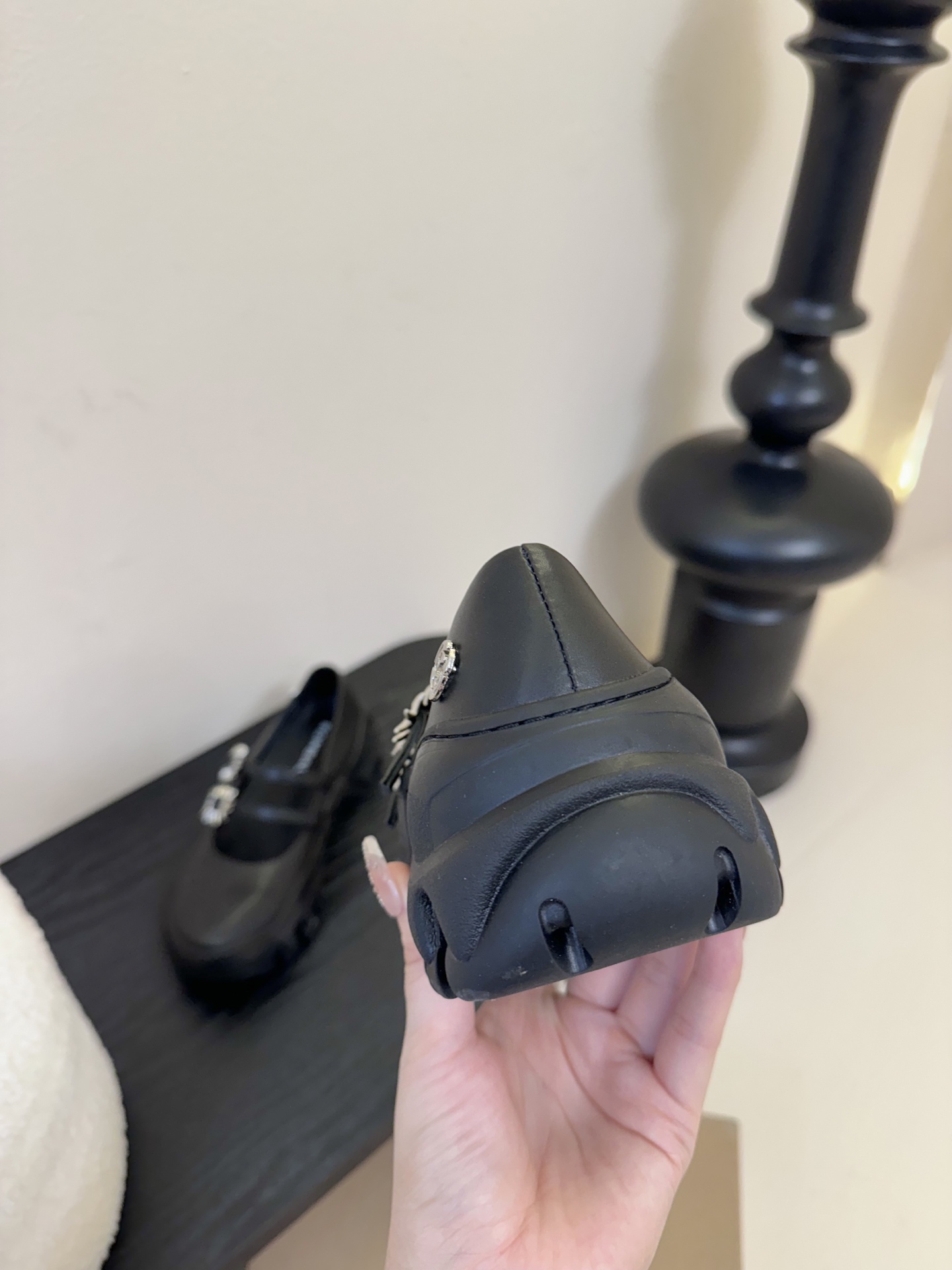 
Rombaut 小众潮牌 25ss春夏新款 厚底 休闲鞋 运动鞋

姐妹们一定要冲这双鞋，rombau