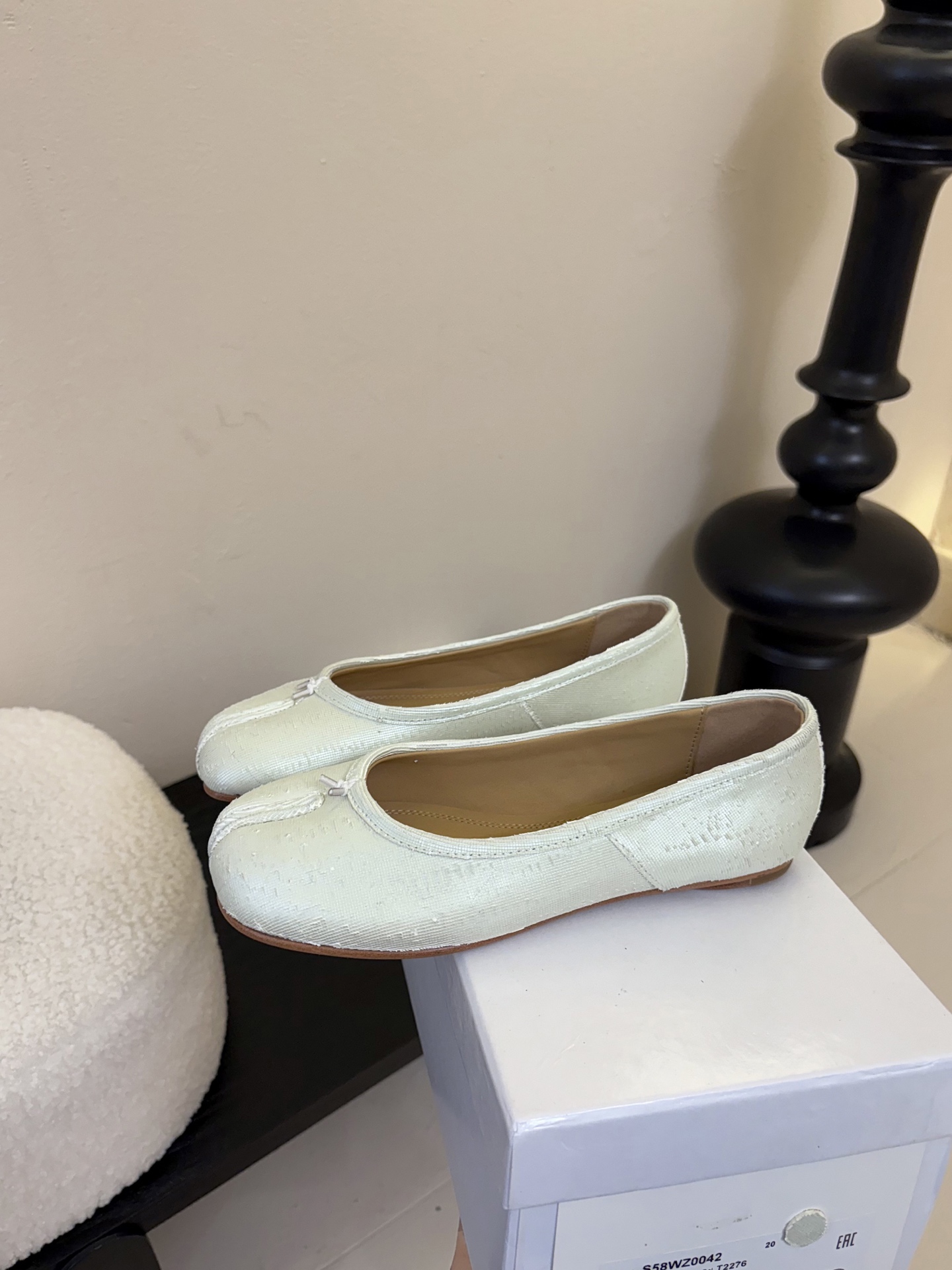 
代购级版 Maison Margiela·马吉拉 tabi褶皱芭蕾舞鞋

太火了！依旧保持的高水准出货