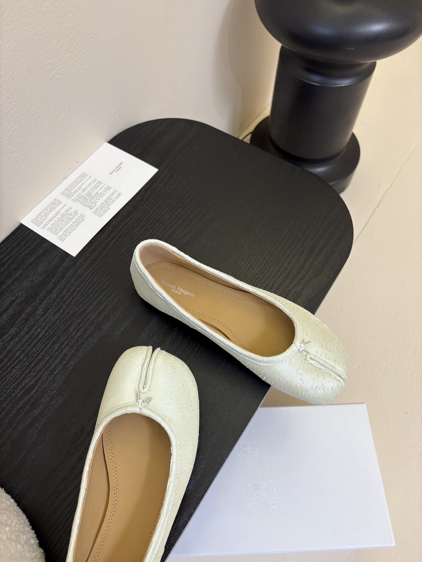 
代购级版 Maison Margiela·马吉拉 tabi褶皱芭蕾舞鞋

太火了！依旧保持的高水准出货