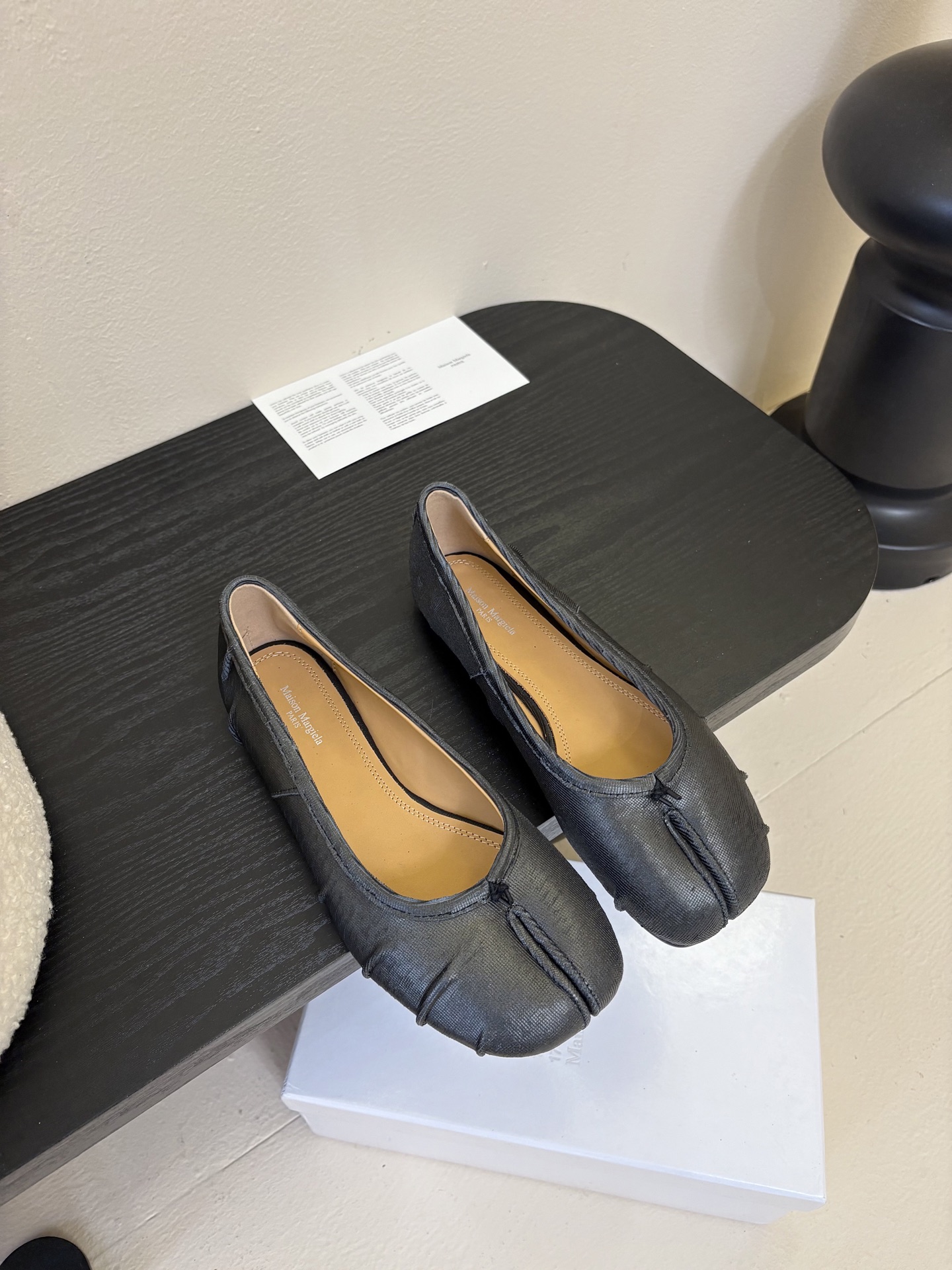 
代购级版 Maison Margiela·马吉拉 tabi褶皱芭蕾舞鞋

太火了！依旧保持的高水准出货