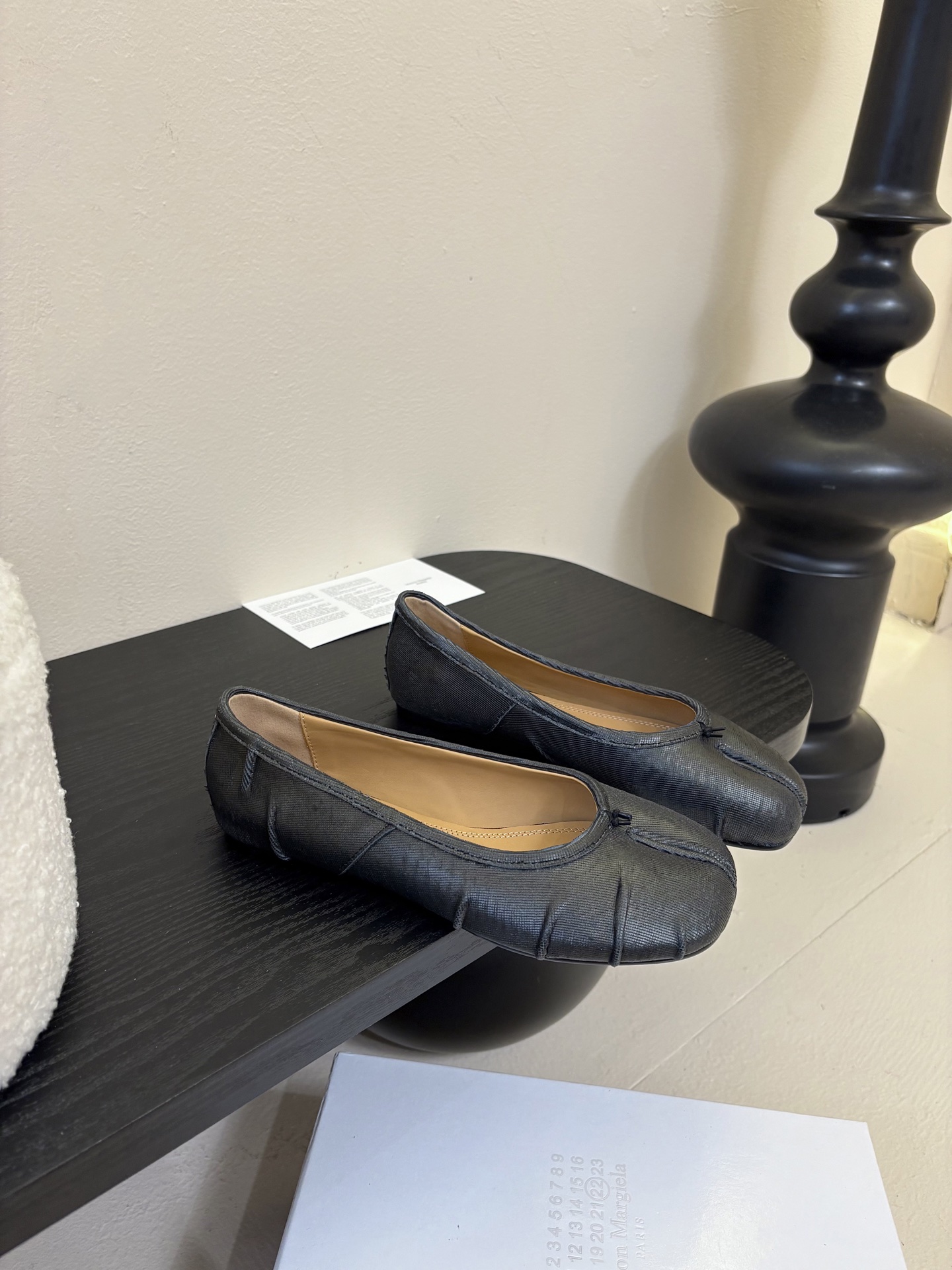 
代购级版 Maison Margiela·马吉拉 tabi褶皱芭蕾舞鞋

太火了！依旧保持的高水准出货