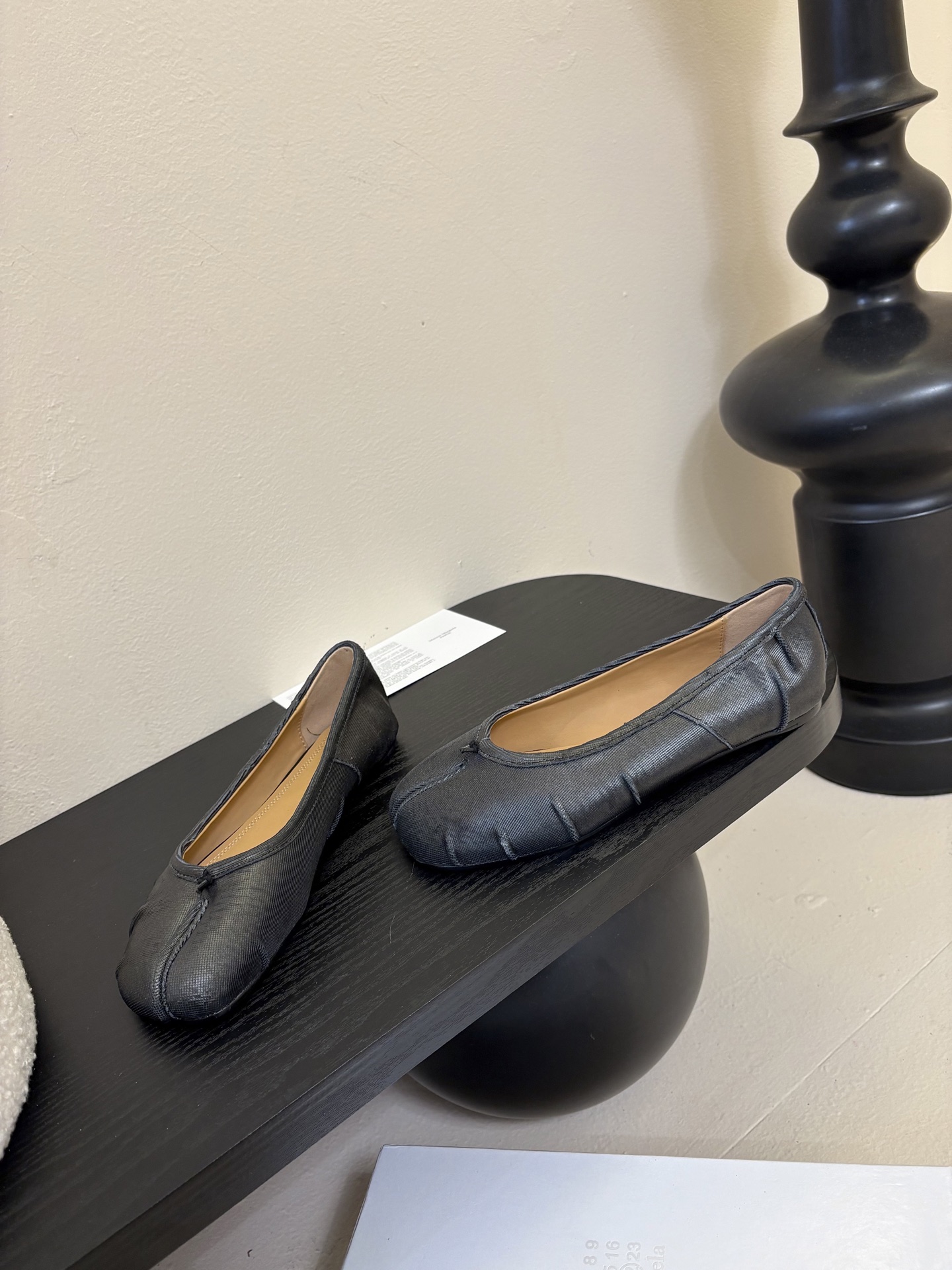 
代购级版 Maison Margiela·马吉拉 tabi褶皱芭蕾舞鞋

太火了！依旧保持的高水准出货