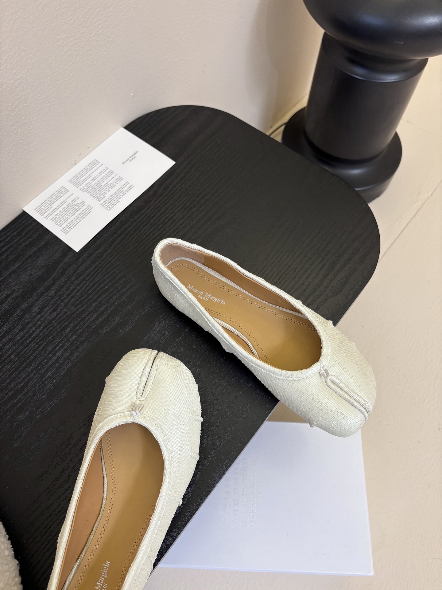 
代购级版 Maison Margiela·马吉拉 tabi褶皱芭蕾舞鞋

太火了！依旧保持的高水准出货