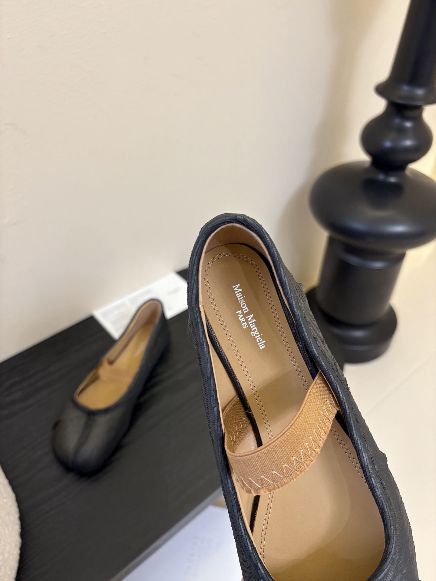 
代购级版 Maison Margiela·马吉拉 tabi褶皱芭蕾舞鞋

太火了！依旧保持的高水准出货