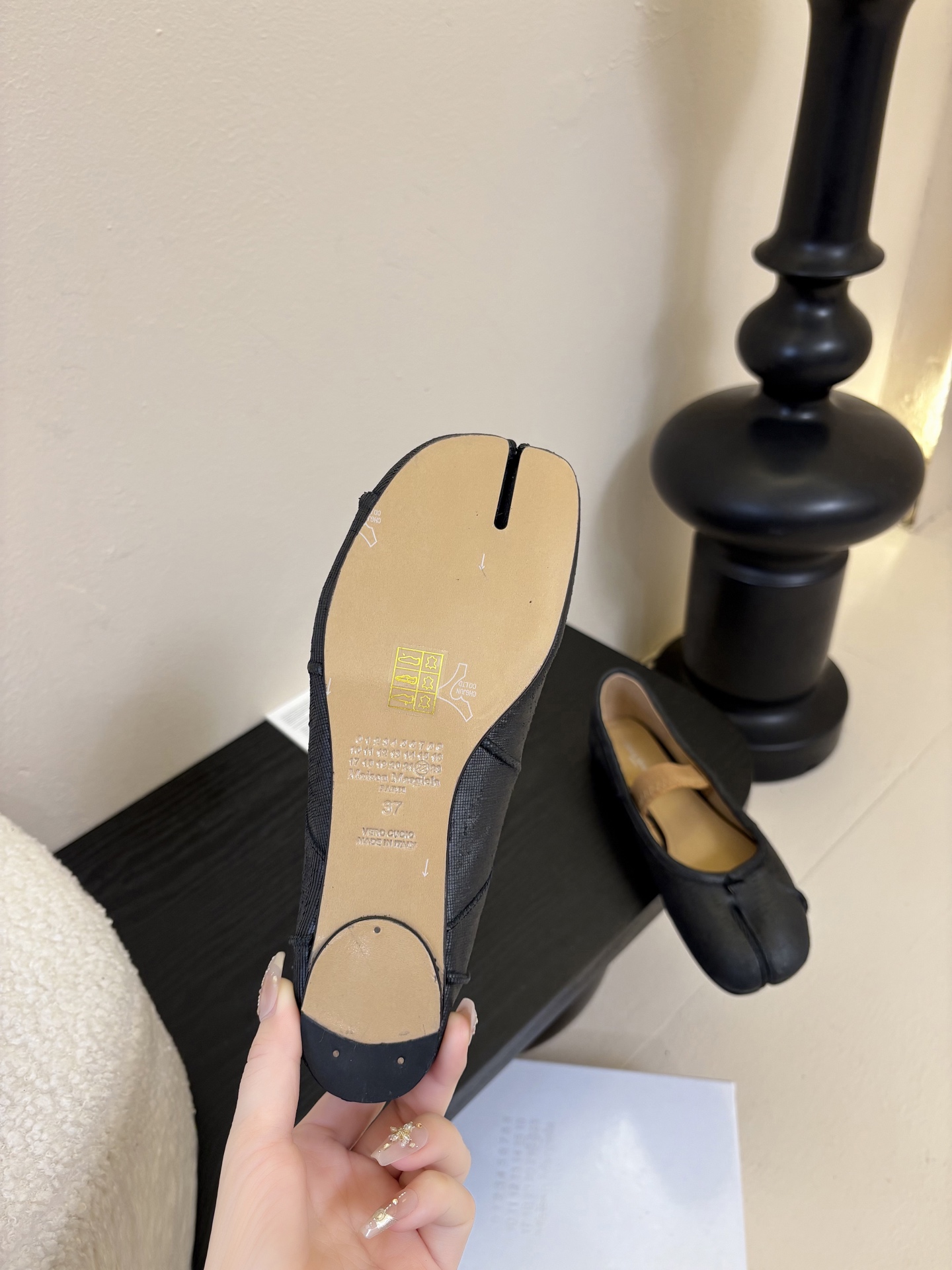 
代购级版 Maison Margiela·马吉拉 tabi褶皱芭蕾舞鞋

太火了！依旧保持的高水准出货
