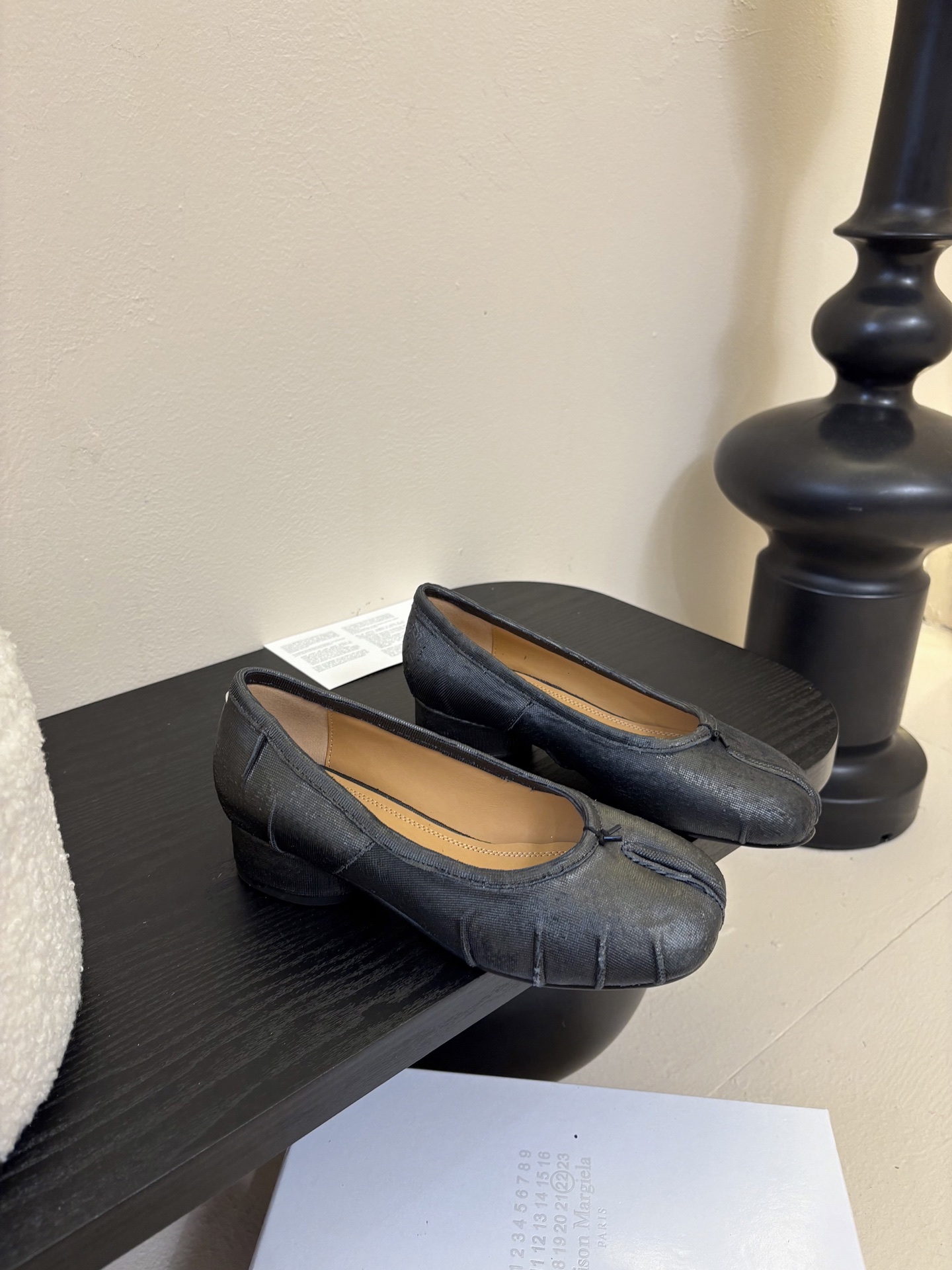 
代购级版 Maison Margiela·马吉拉 tabi褶皱芭蕾舞鞋

太火了！依旧保持的高水准出货
