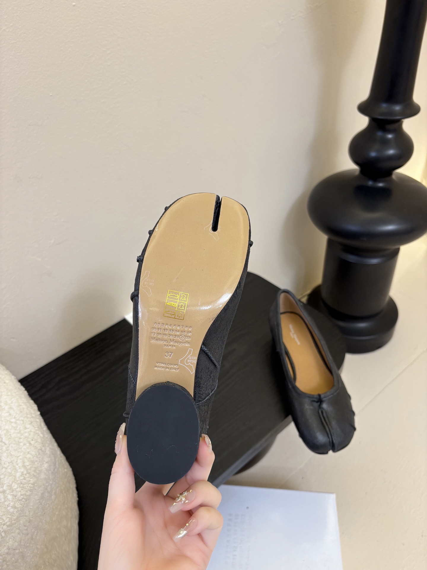
代购级版 Maison Margiela·马吉拉 tabi褶皱芭蕾舞鞋

太火了！依旧保持的高水准出货