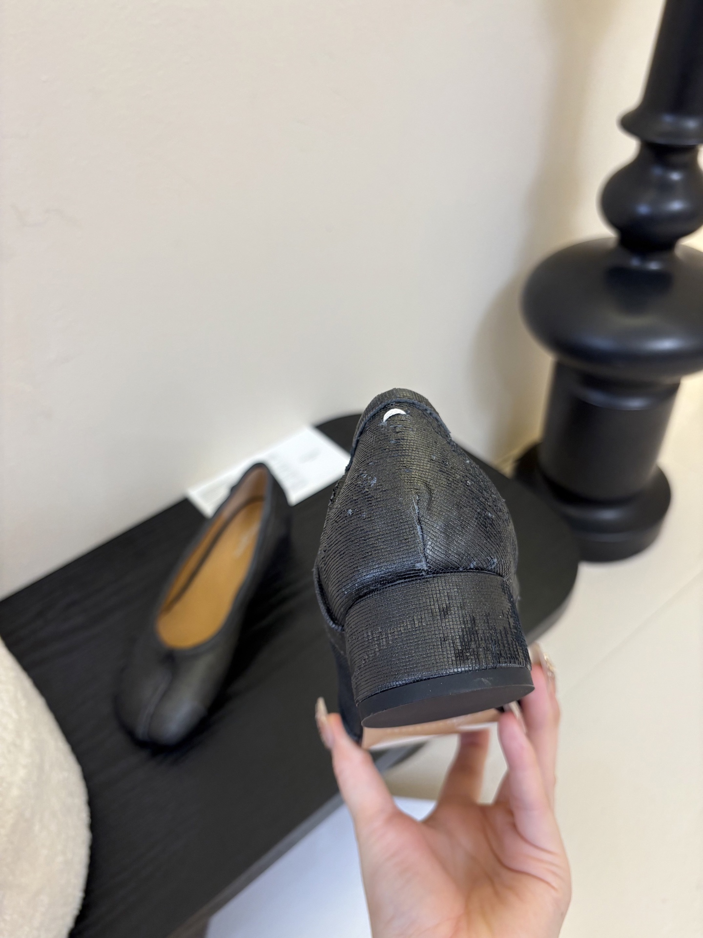 
代购级版 Maison Margiela·马吉拉 tabi褶皱芭蕾舞鞋

太火了！依旧保持的高水准出货