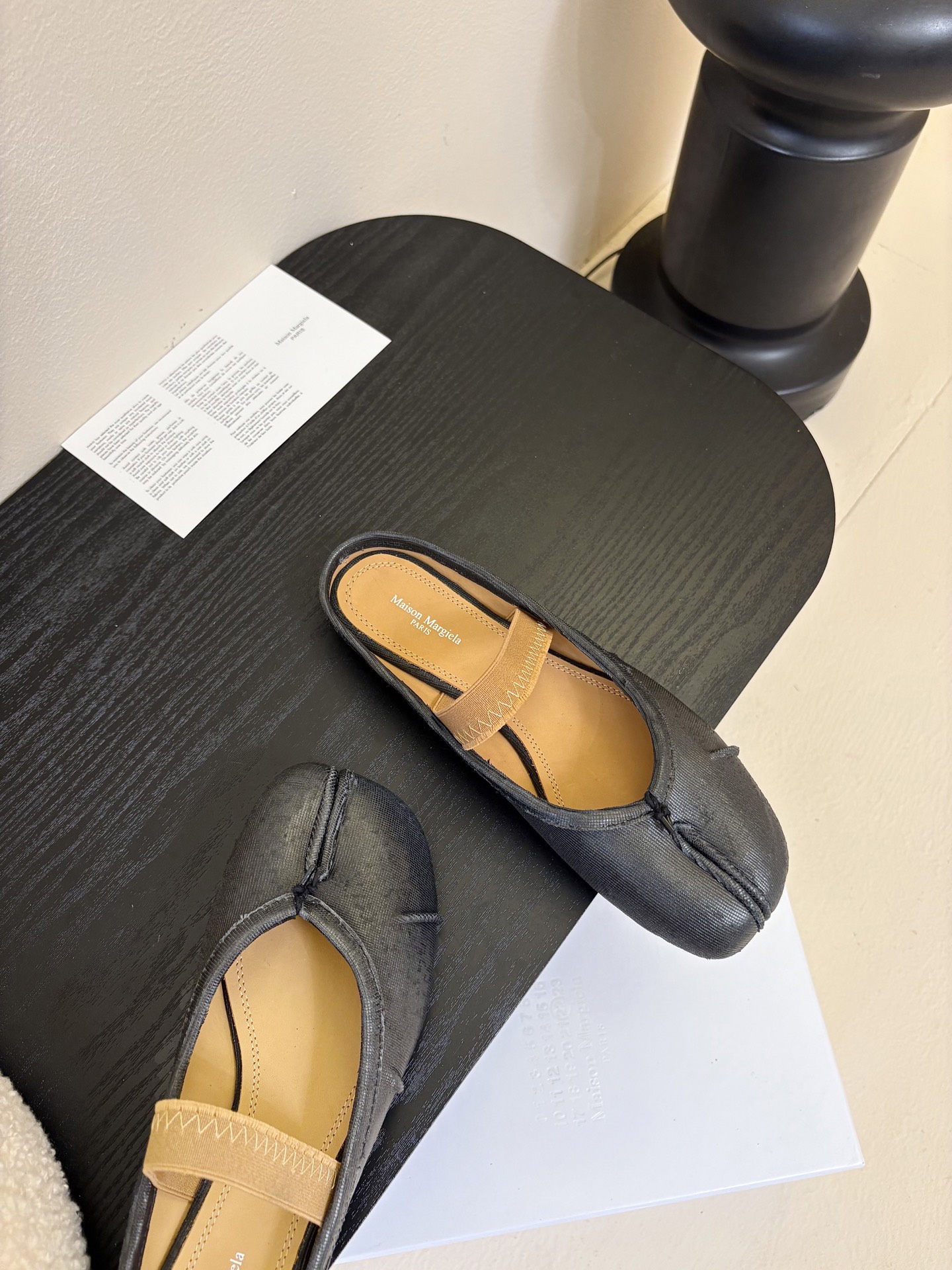 
代购级版 Maison Margiela·马吉拉 tabi褶皱芭蕾舞鞋

太火了！依旧保持的高水准出货