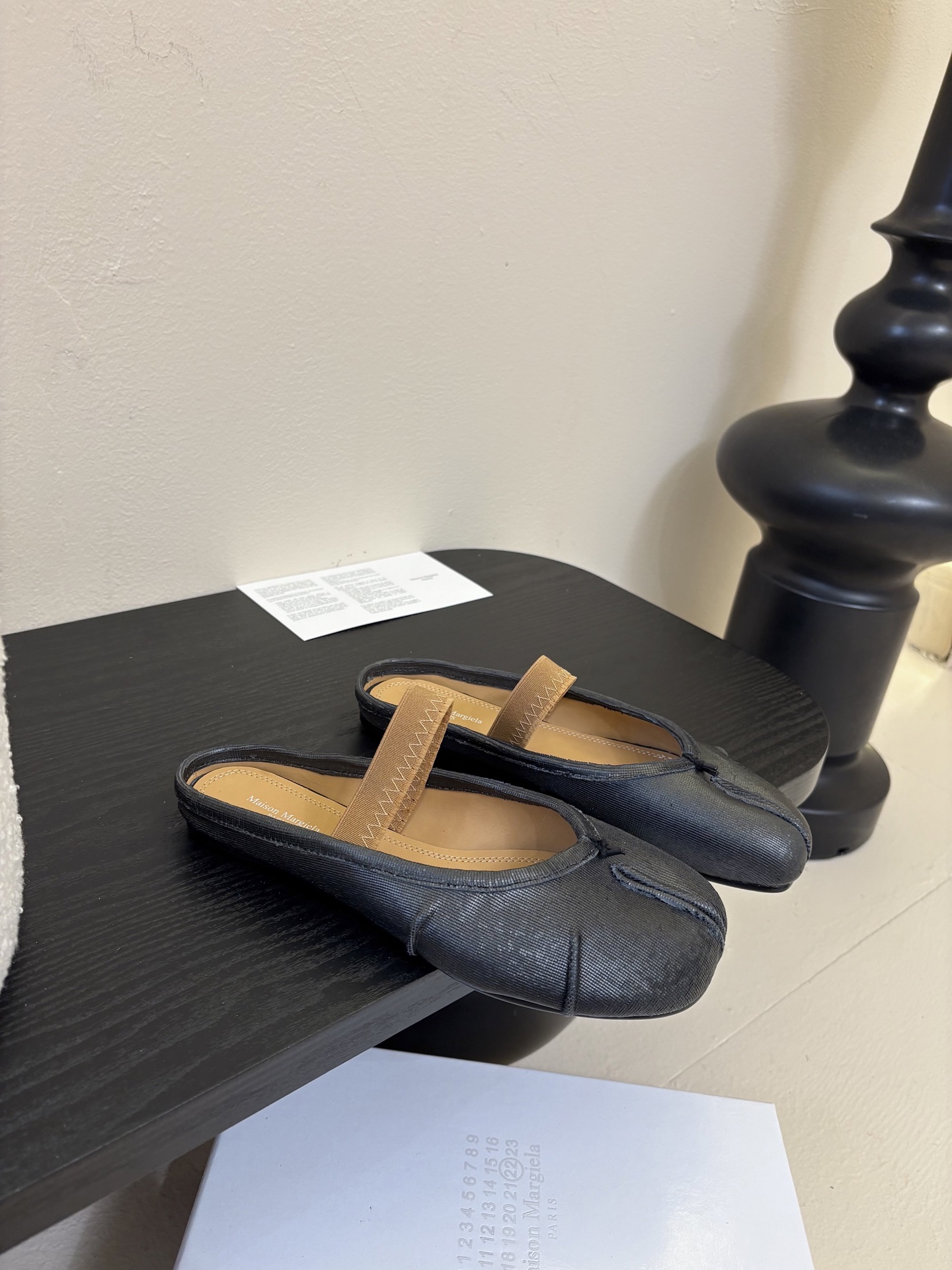 
代购级版 Maison Margiela·马吉拉 tabi褶皱芭蕾舞鞋

太火了！依旧保持的高水准出货
