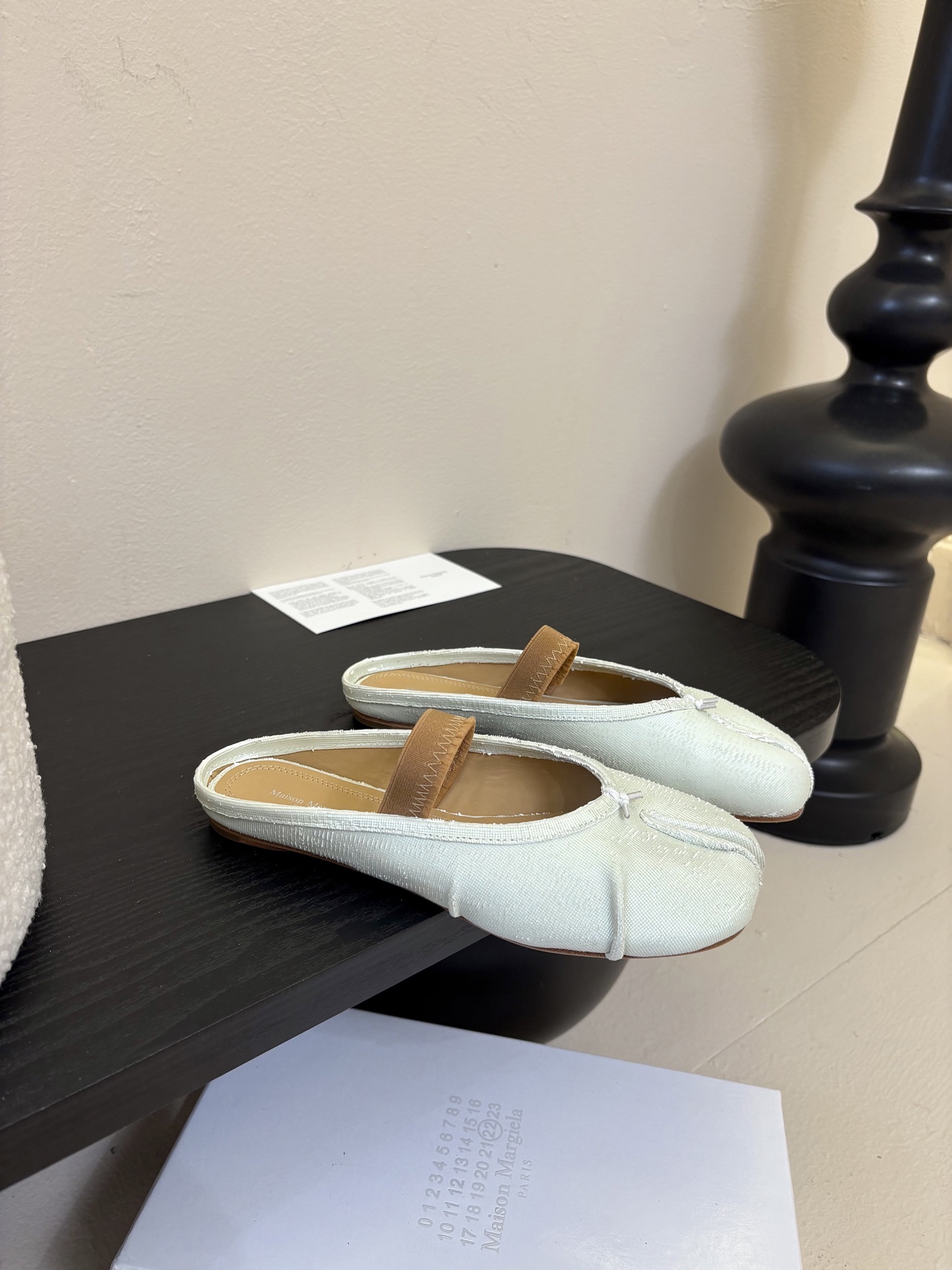 
代购级版 Maison Margiela·马吉拉 tabi褶皱芭蕾舞鞋

太火了！依旧保持的高水准出货