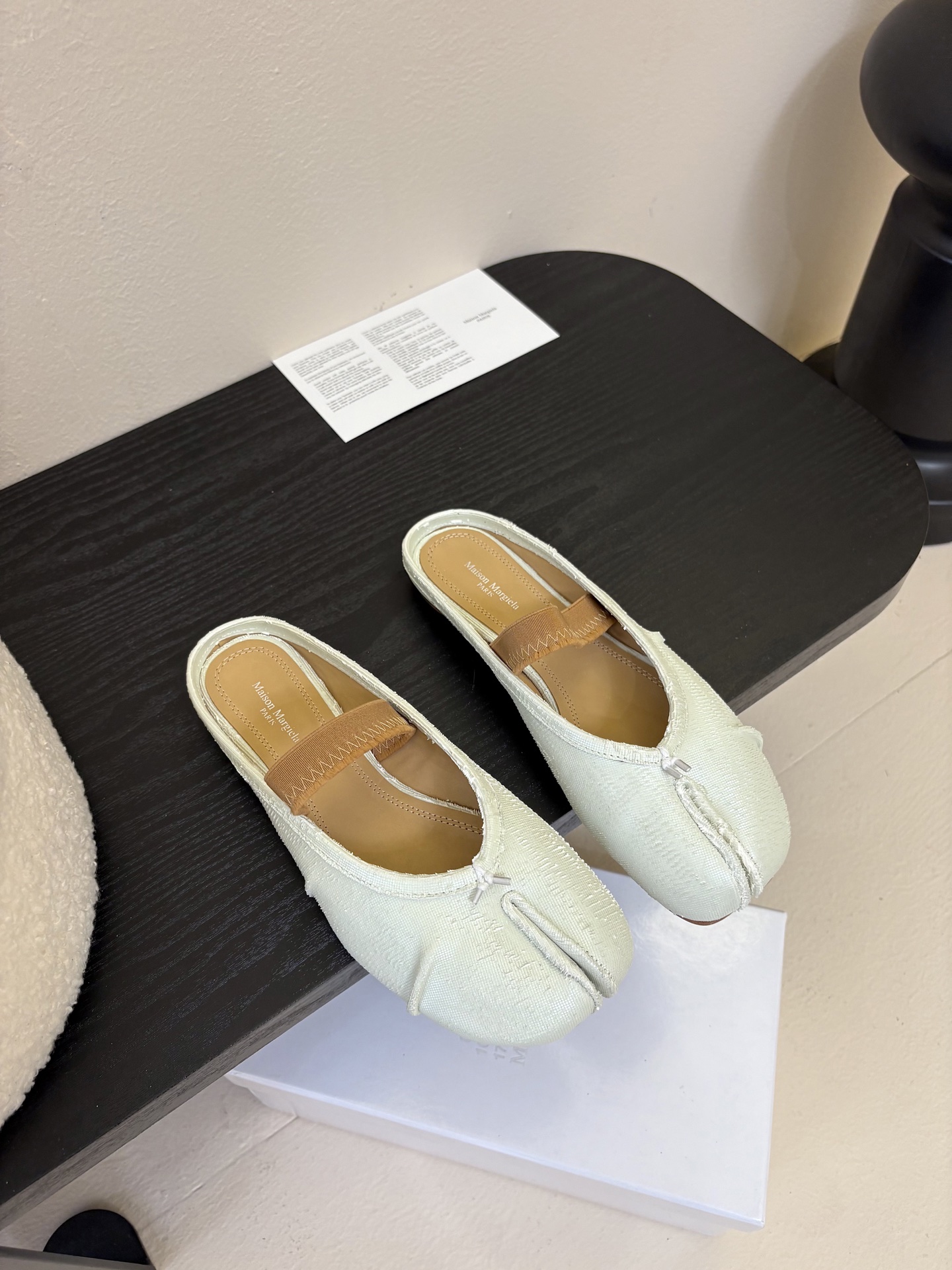 
代购级版 Maison Margiela·马吉拉 tabi褶皱芭蕾舞鞋

太火了！依旧保持的高水准出货