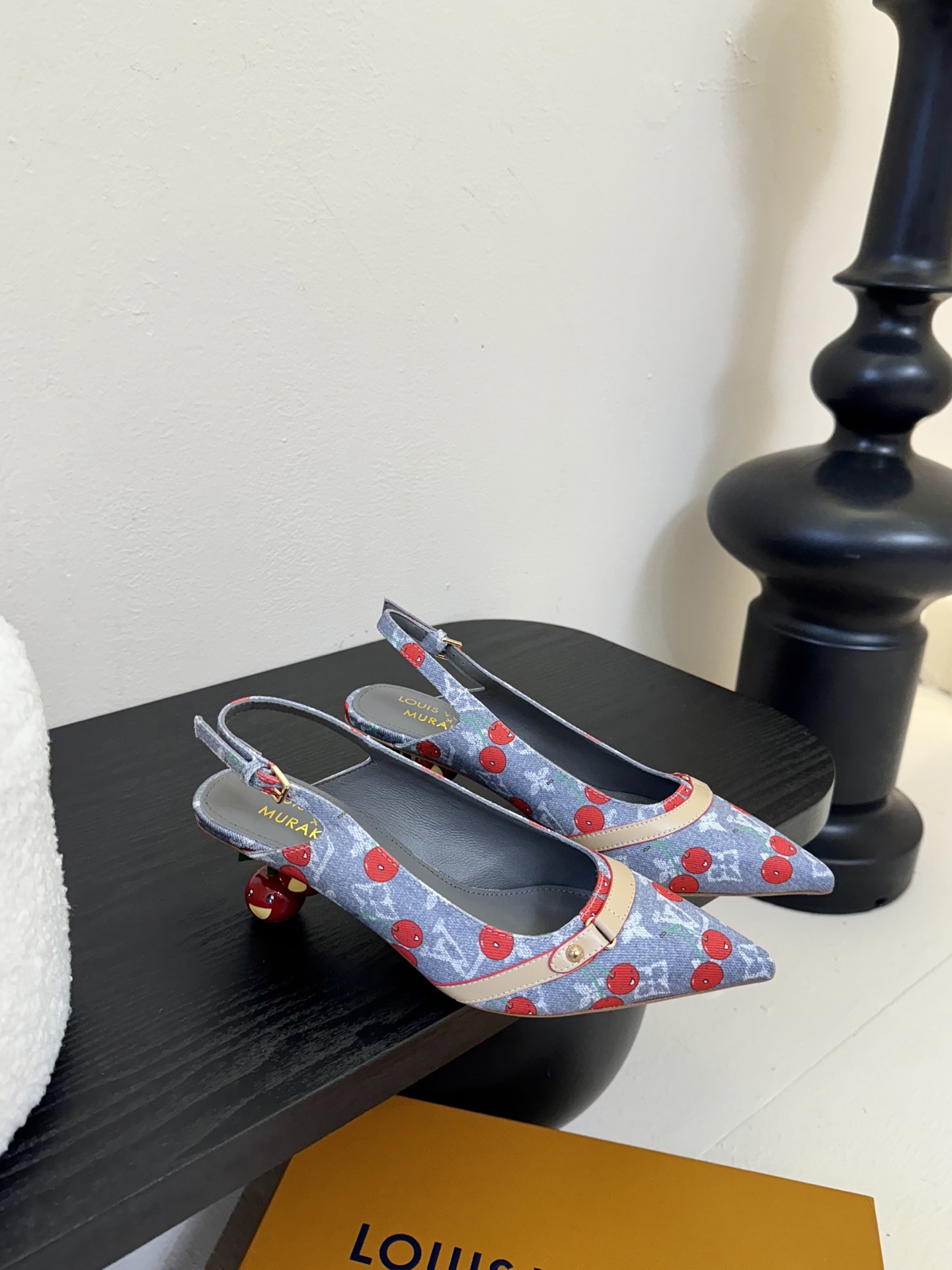 樱桃🍒跟  | ²⁰²5𝐬𝐬 🤍🤎
驴家早春新品🆕 new arrival～LV春夏玛丽珍鞋，也太出彩了