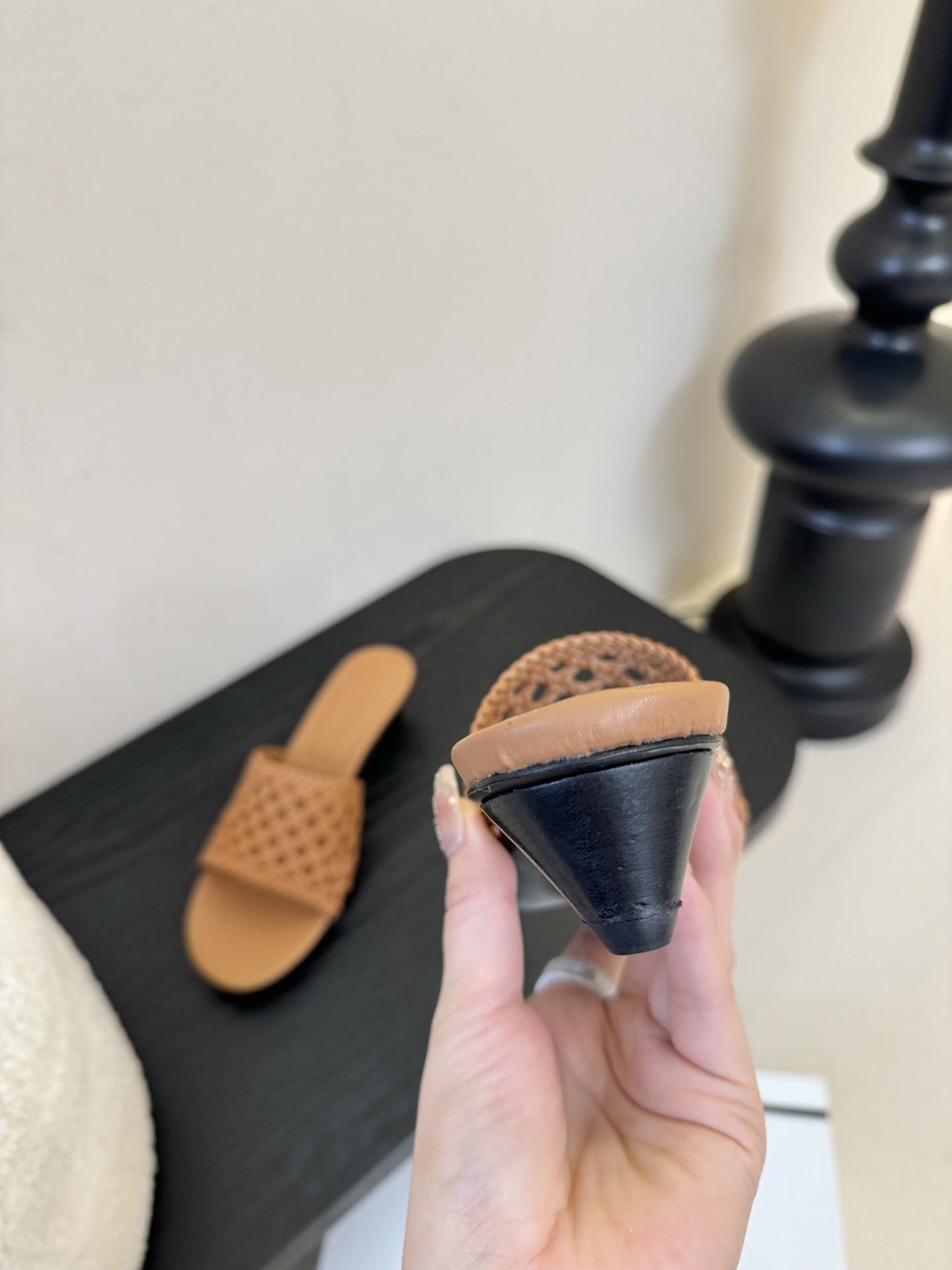 Cotemp 春夏新款法式复古简易编织猫跟拖鞋!编织优雅的永恒艺术,匠心手作一针一线的奢华,均由匠人手