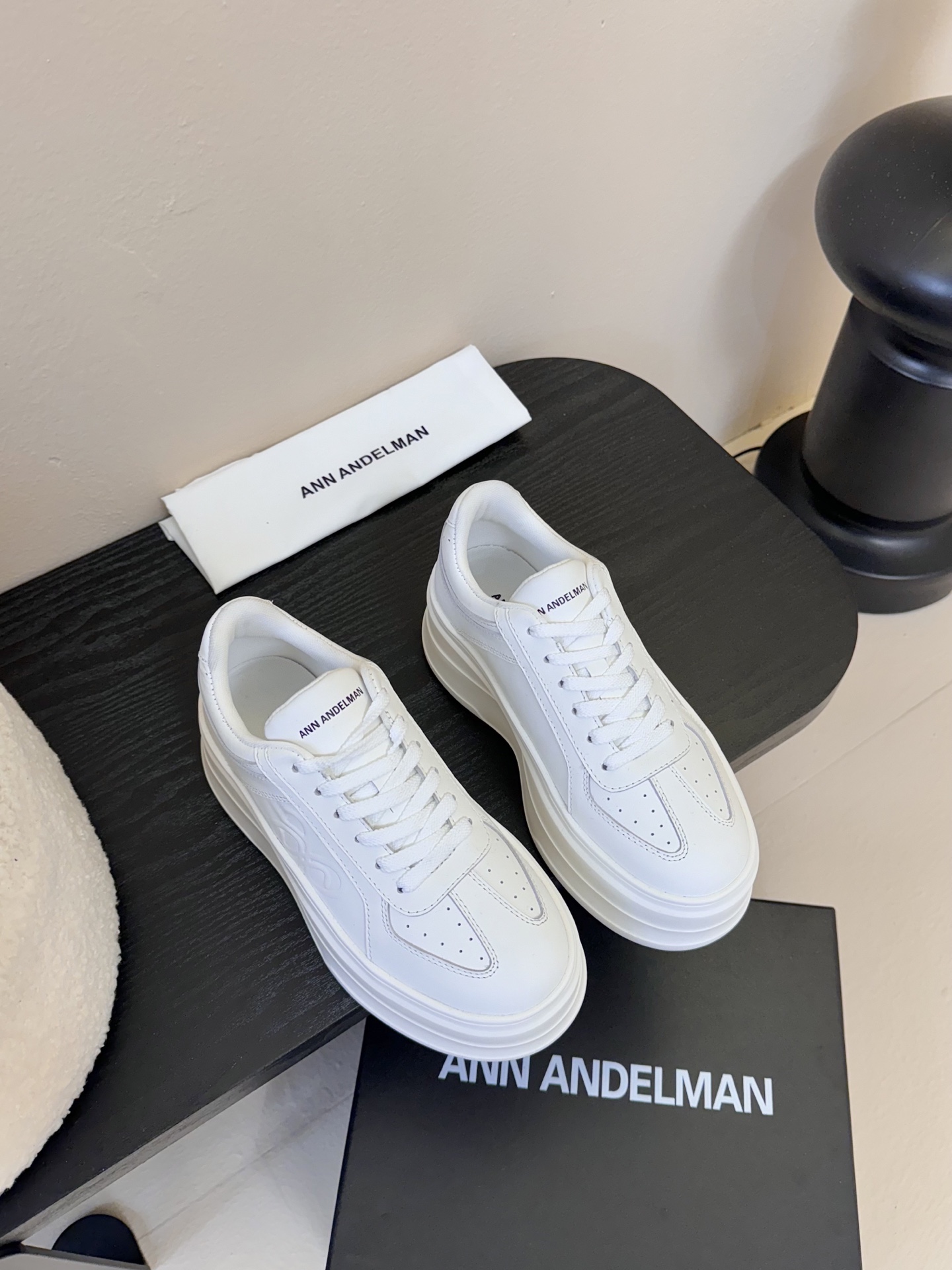 
ANN ANDELMA* 25ss 新款休闲 厚底运动鞋

一款颜值爆表又充满活力的鞋子 这几个颜色特