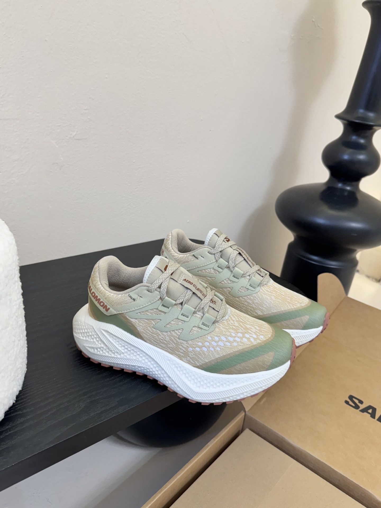  男款➕10
Salomo*25SS新款Aero Glide3 Grvl跑鞋

Salomon 的产品以