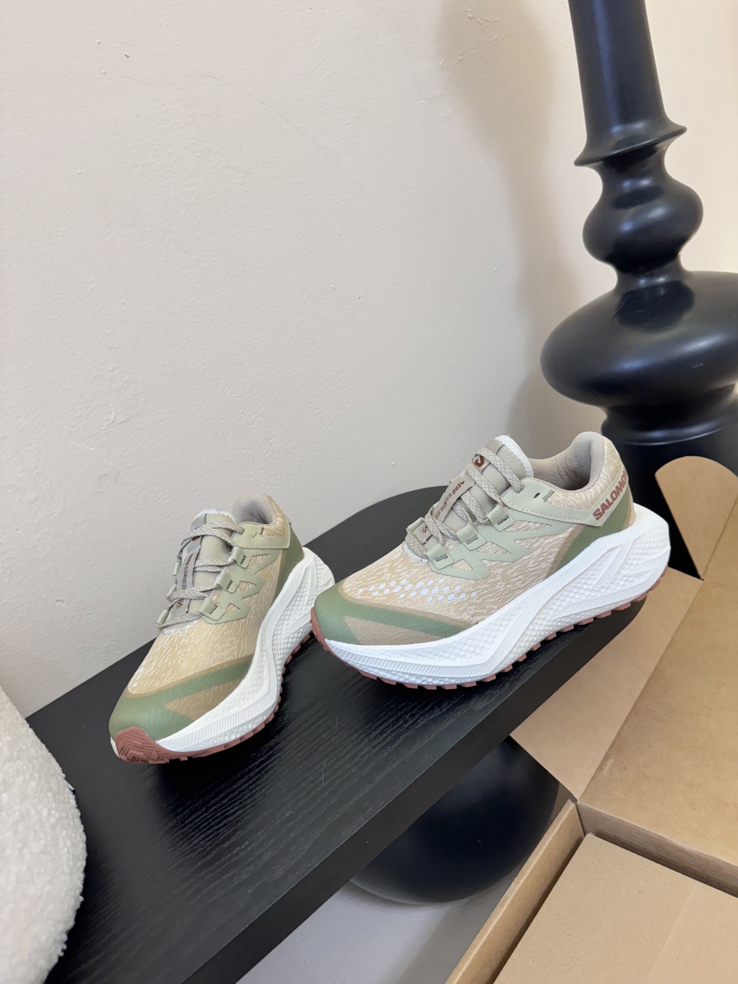  男款➕10
Salomo*25SS新款Aero Glide3 Grvl跑鞋

Salomon 的产品以