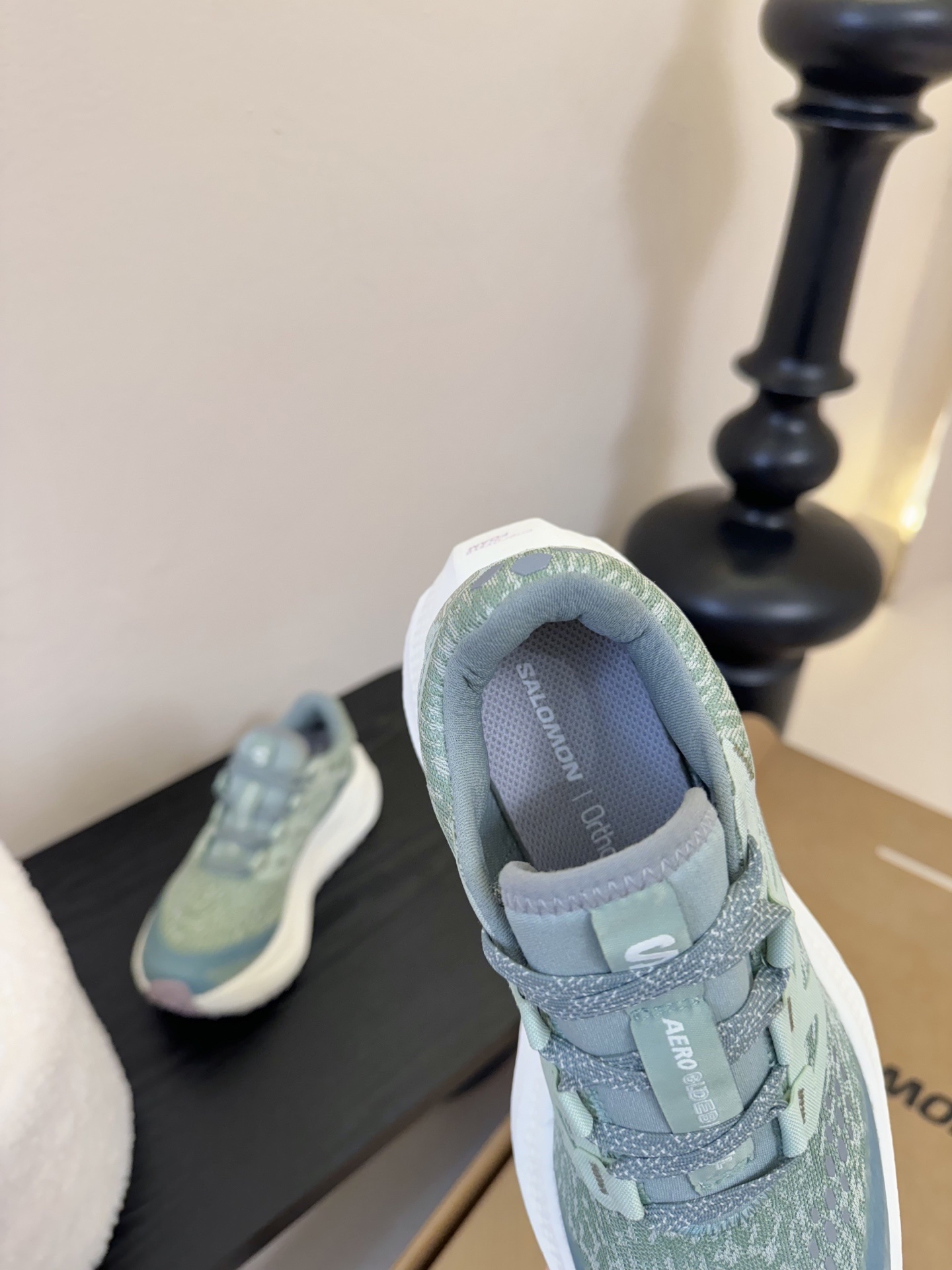 男款➕10
Salomo*25SS新款Aero Glide3 Grvl跑鞋
Salomon 的产品以