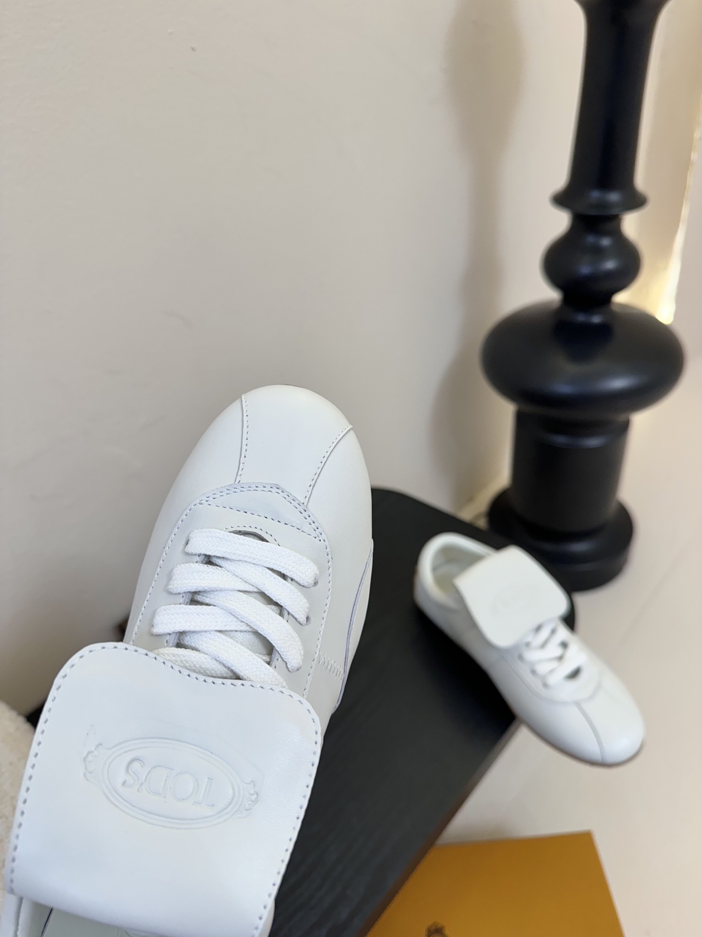 New German White Recreational Sneakers with Sheepskin Lining and Siltproof Soles: Sizes 35-39, 40-41 - 图片 6
