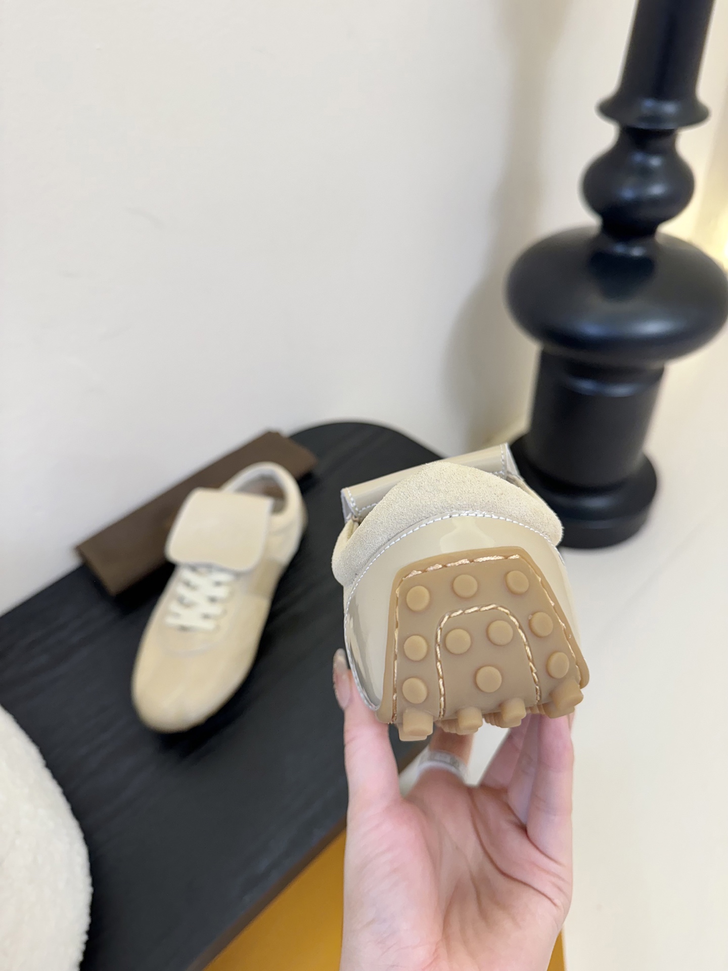 New German White Recreational Sneakers with Sheepskin Lining and Siltproof Soles: Size 35-39, 40-41 - 图片 7