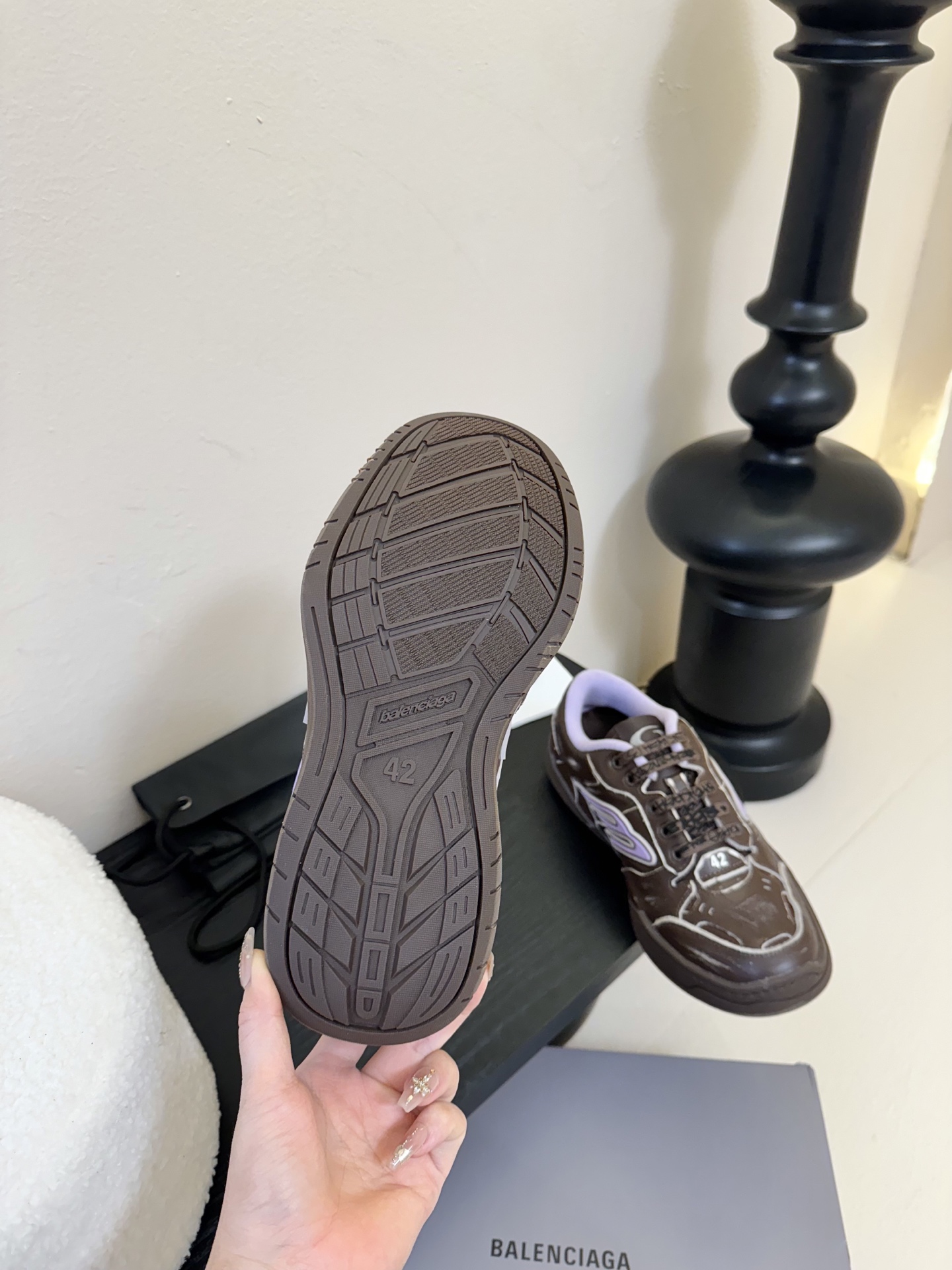 
BaLenciaga巴黎世家最新秋冬款Hamp tons情侣运动鞋     
  超多明星网红种草 它