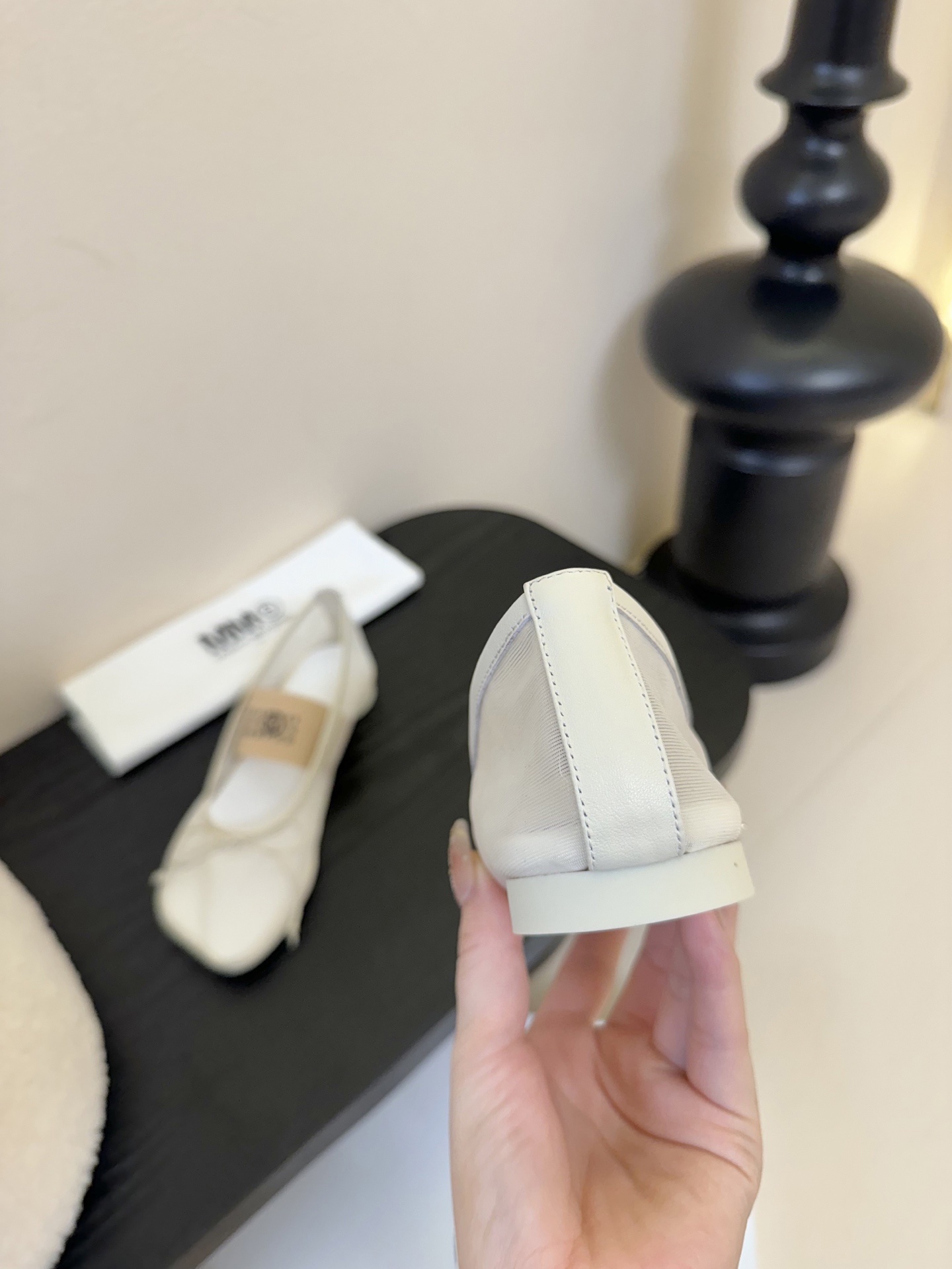 Maison Margiel* 马吉拉MM6 网纱芭蕾鞋
MM6 秉承Maison Margiela