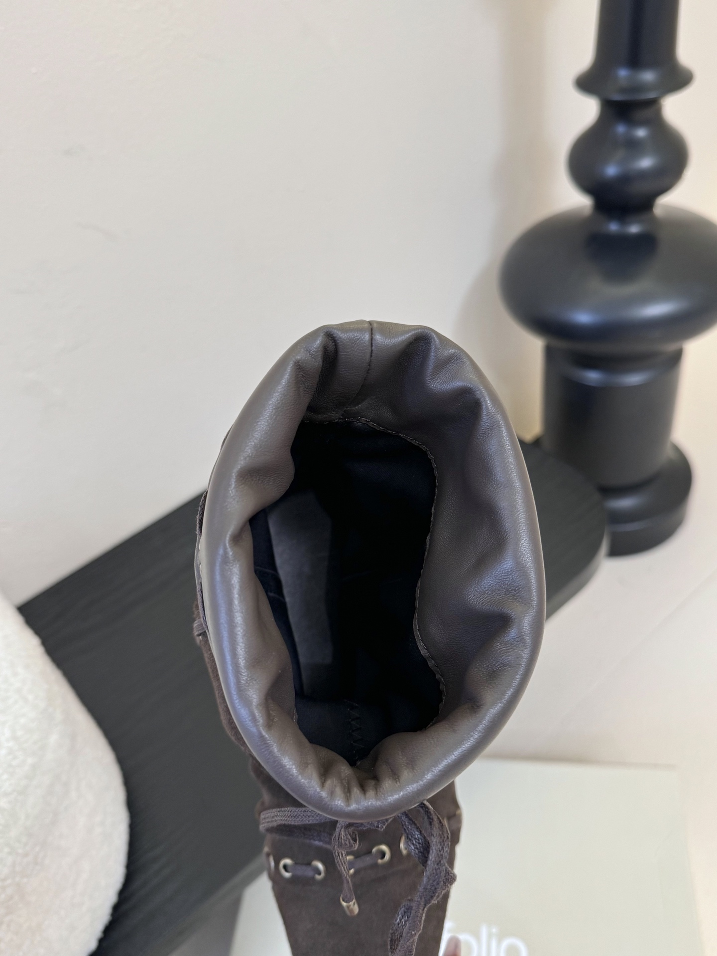 
unfolio25早秋百搭堆堆靴
 是我今年买的最好的一双靴子，穿上立马可见的瘦，对这种脚型好看的靴子