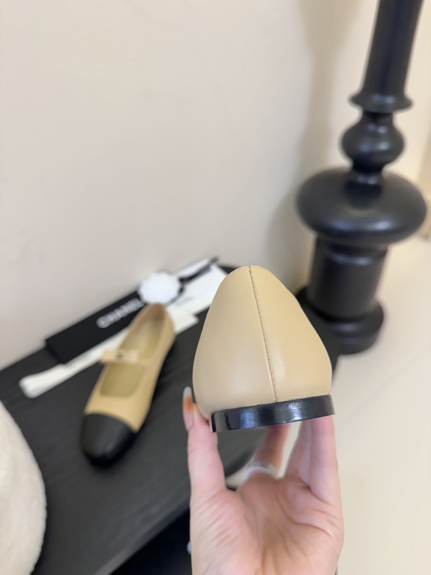 CHAN*L 25SS春夏新款芭蕾舞玛丽珍鞋
真的一眼爱上的程度 穿上想跳芭蕾的Chanel小香