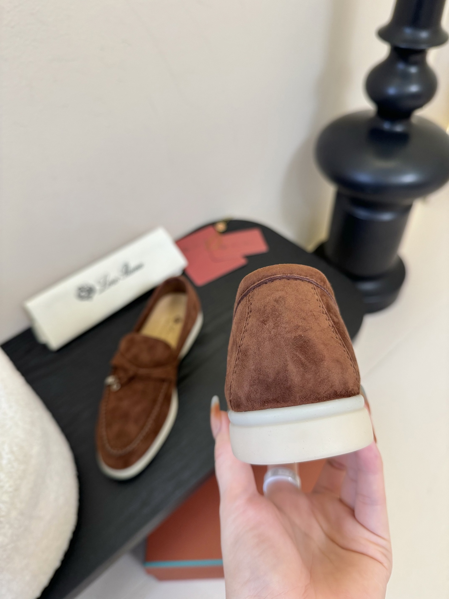 男士+10Loro Piana(诺悠翩雅)官网同款一脚蹬乐福鞋 
 原版大底宽底
 采用进口高丝光羊反绒