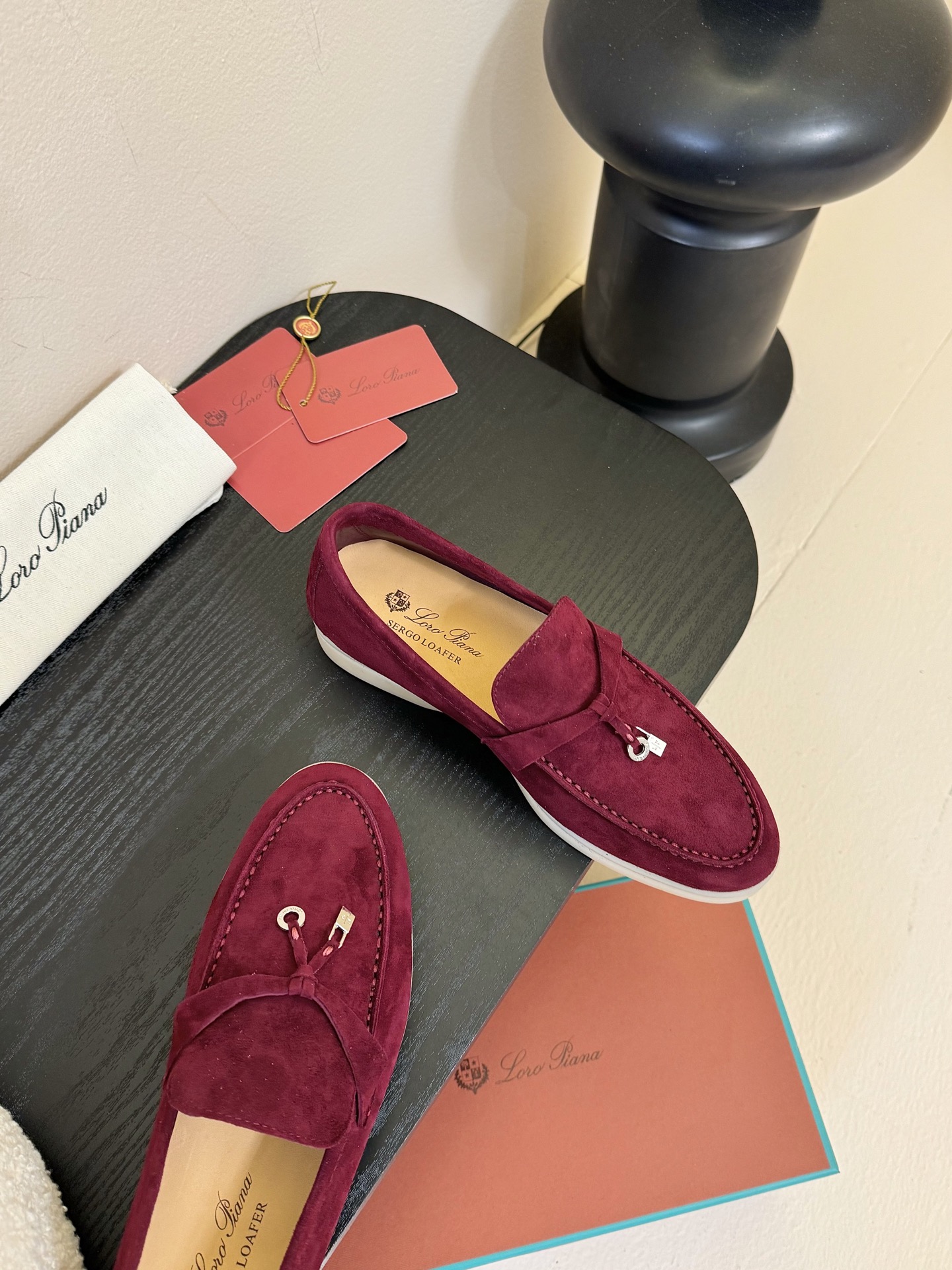 男士+10Loro Piana(诺悠翩雅)官网同款一脚蹬乐福鞋 
 原版大底宽底
 采用进口高丝光羊反绒