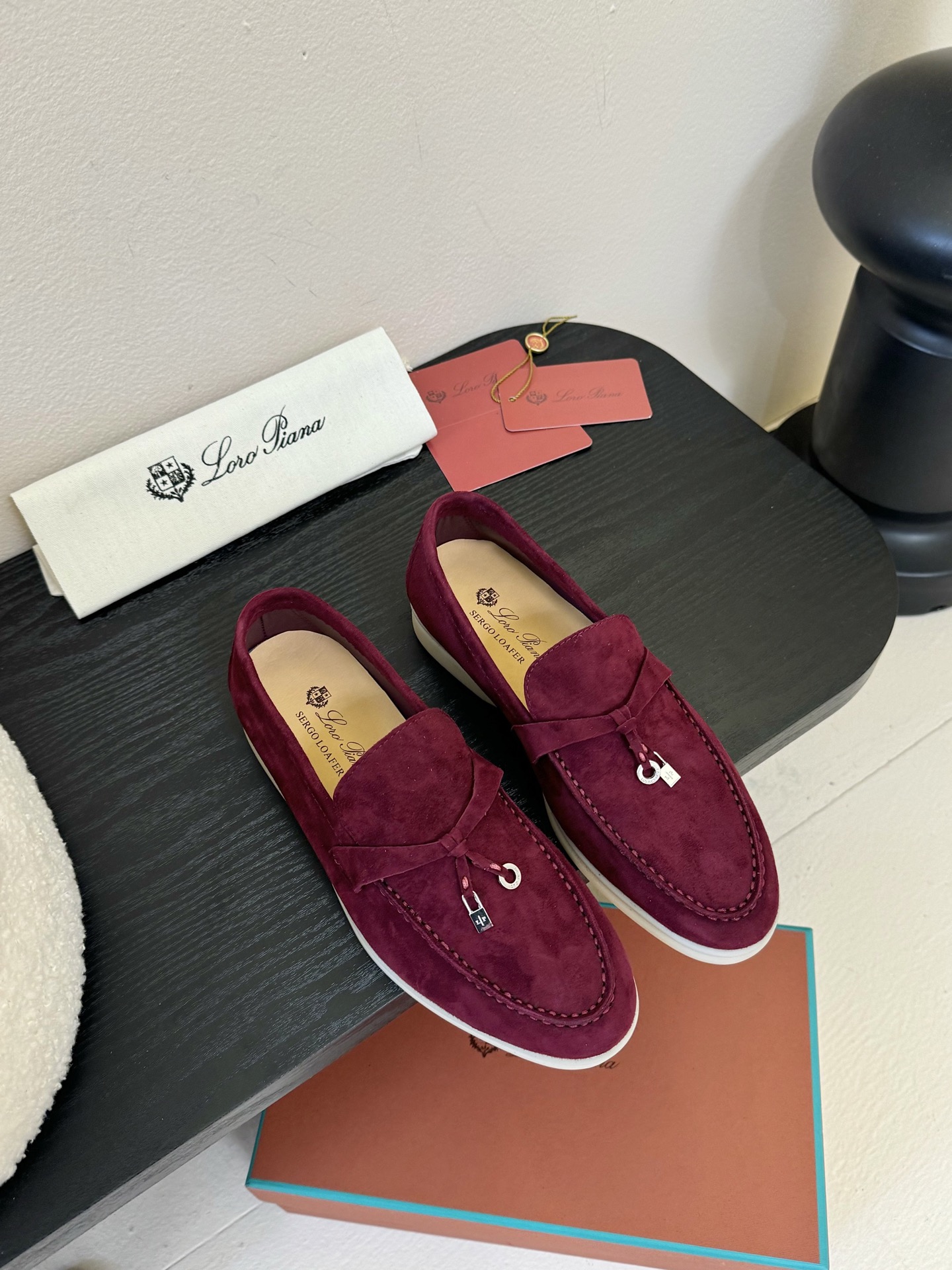 男士+10Loro Piana(诺悠翩雅)官网同款一脚蹬乐福鞋 
 原版大底宽底
 采用进口高丝光羊反绒