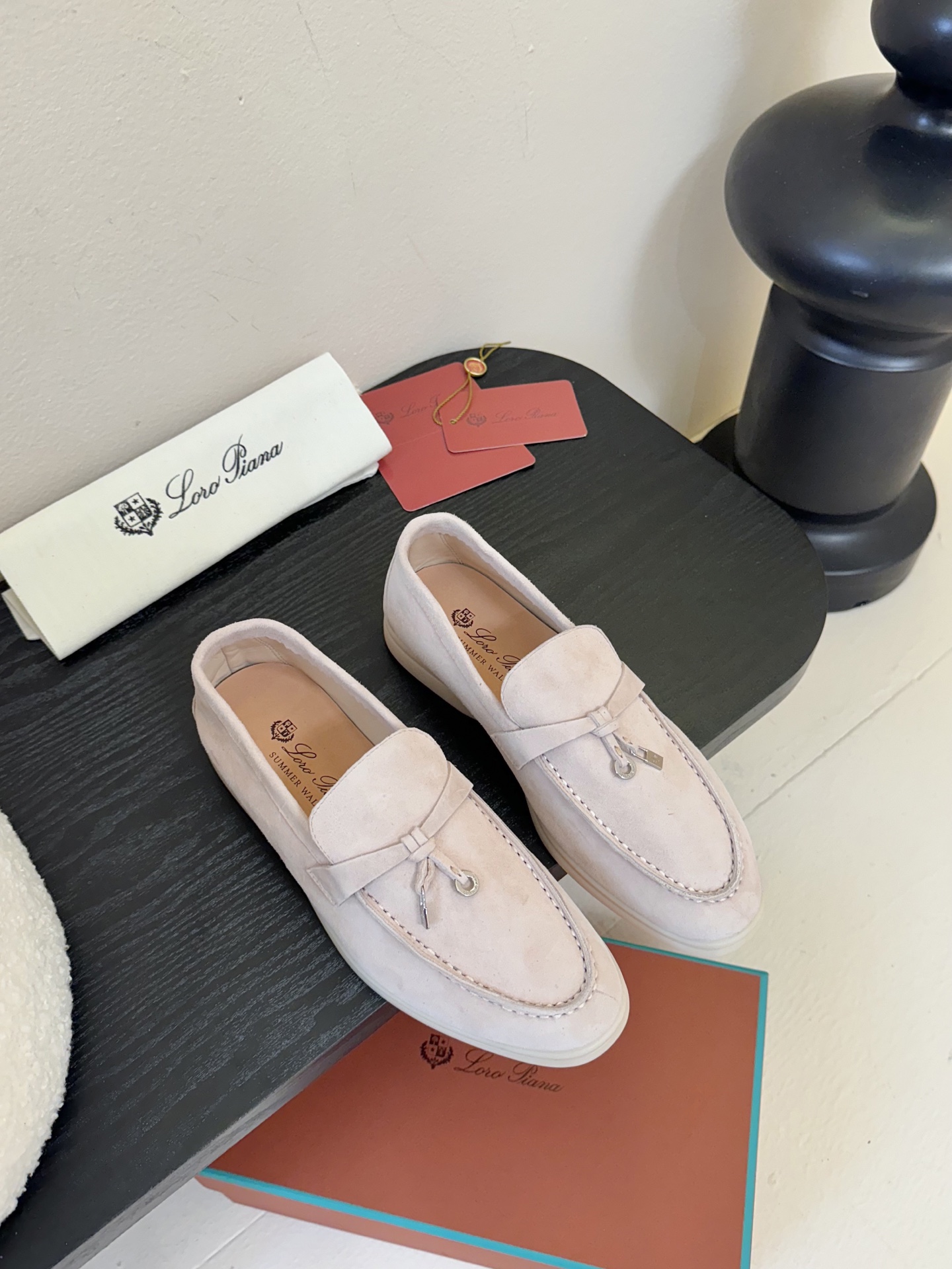 男士+10Loro Piana(诺悠翩雅)官网同款一脚蹬乐福鞋 
 原版大底宽底
 采用进口高丝光羊反绒
