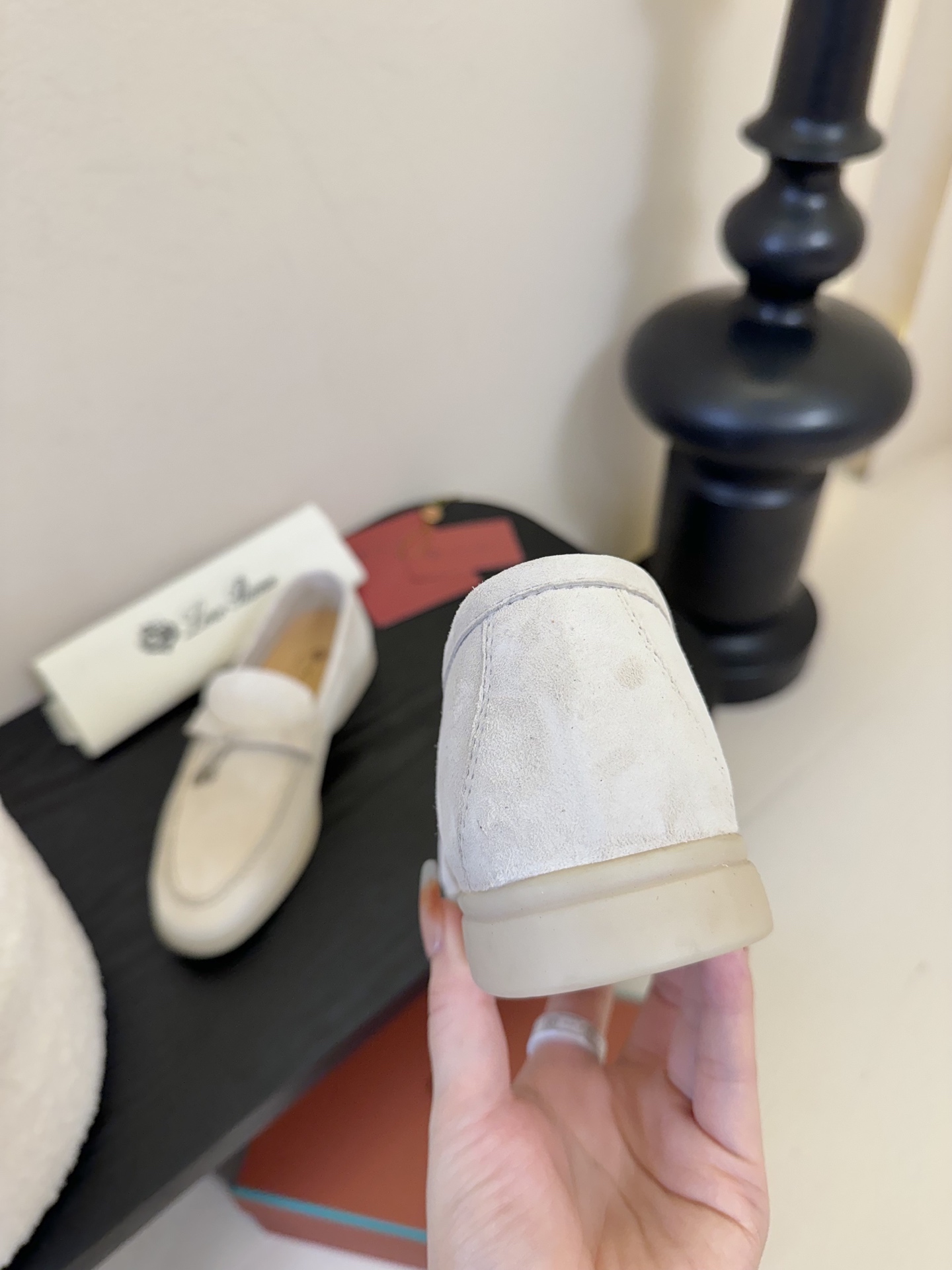 男士+10Loro Piana(诺悠翩雅)官网同款一脚蹬乐福鞋 
 原版大底宽底
 采用进口高丝光羊反绒
